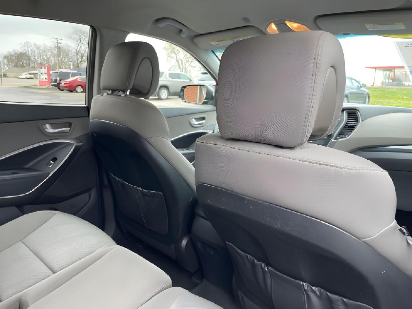 2014 Mineral Gray Hyundai Santa Fe (5XYZU3LB3EG) with an 2.4L L4 DOHC 16V engine, 6-Speed Automatic transmission, located at 1099 N County Rd 25A, Troy, OH, 45373, (937) 908-9800, 40.057079, -84.212883 - Photo#10