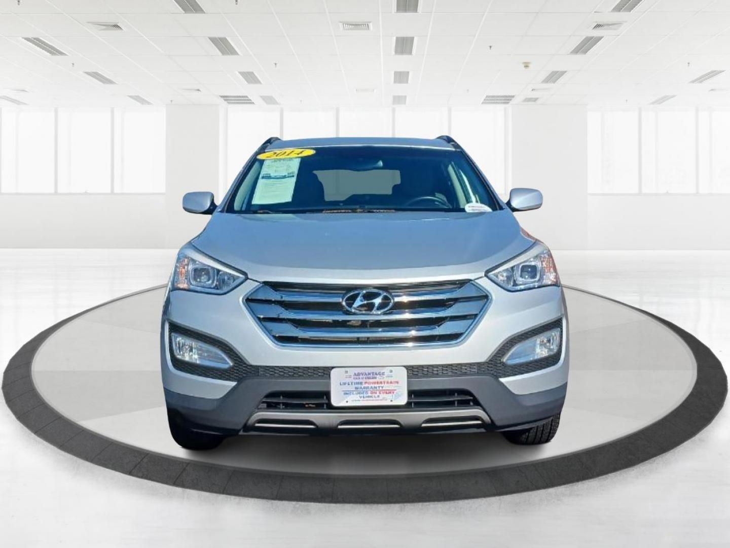 2014 Moonstone Silver Hyundai Santa Fe Sport 2.4 FWD (5XYZU3LB3EG) with an 2.4L L4 DOHC 16V engine, 6-Speed Automatic transmission, located at 1230 East Main St, Xenia, OH, 45385, (937) 908-9800, 39.688026, -83.910172 - Photo#4