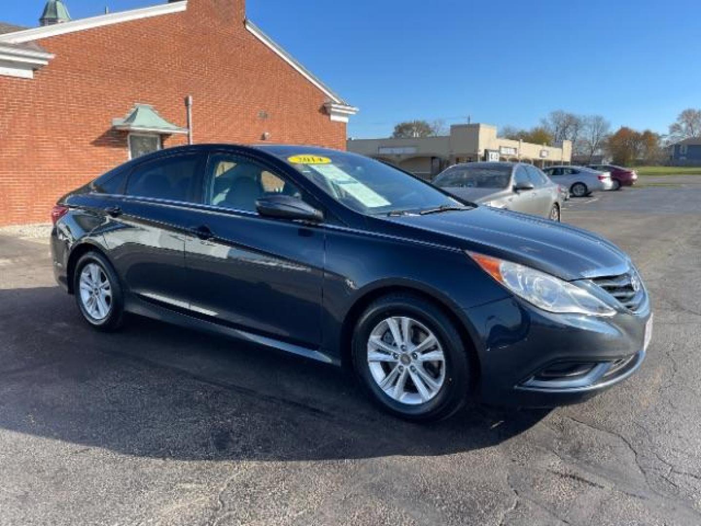 2014 Pacific Blue Pearl Hyundai Sonata GLS (5NPEB4AC9EH) with an 2.4L L4 DOHC 16V engine, 6-Speed Automatic transmission, located at 1230 East Main St, Xenia, OH, 45385, (937) 908-9800, 39.688026, -83.910172 - Photo#0