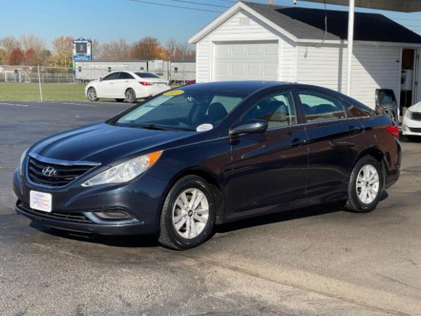 2014 Pacific Blue Pearl Hyundai Sonata GLS (5NPEB4AC9EH) with an 2.4L L4 DOHC 16V engine, 6-Speed Automatic transmission, located at 1230 East Main St, Xenia, OH, 45385, (937) 908-9800, 39.688026, -83.910172 - Photo#1