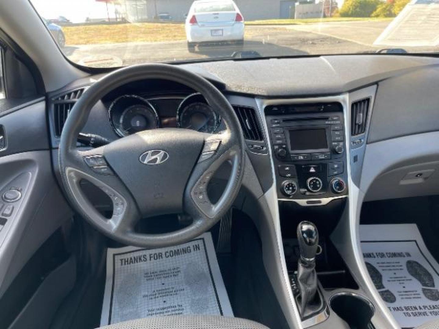 2014 Pacific Blue Pearl Hyundai Sonata GLS (5NPEB4AC9EH) with an 2.4L L4 DOHC 16V engine, 6-Speed Automatic transmission, located at 1230 East Main St, Xenia, OH, 45385, (937) 908-9800, 39.688026, -83.910172 - Photo#7