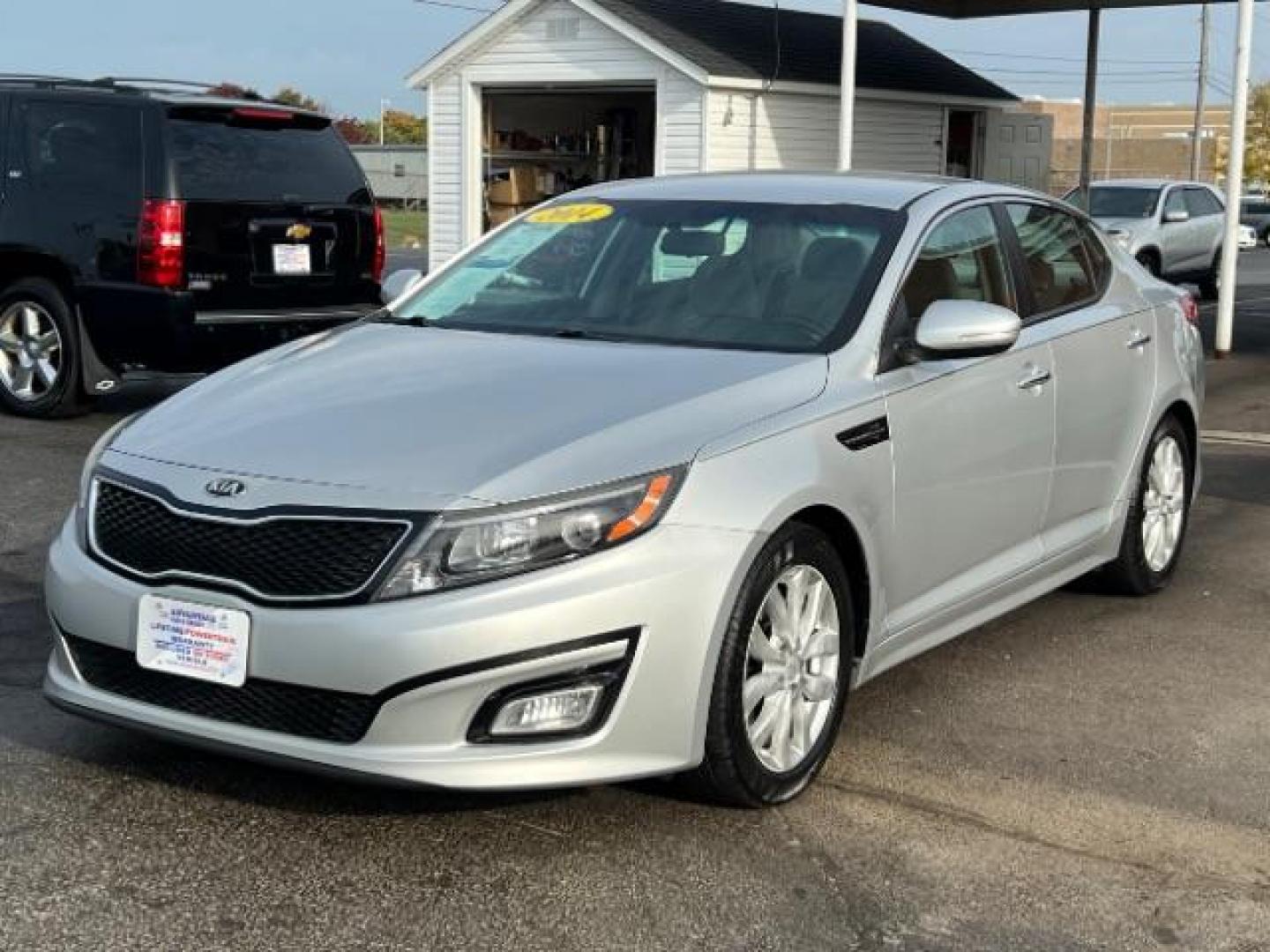 2014 Bright Silver Kia Optima LX (5XXGM4A77EG) with an 2.4L L4 DOHC 16V engine, 6-Speed Automatic transmission, located at 1099 N County Rd 25A, Troy, OH, 45373, (937) 908-9800, 40.057079, -84.212883 - Photo#2