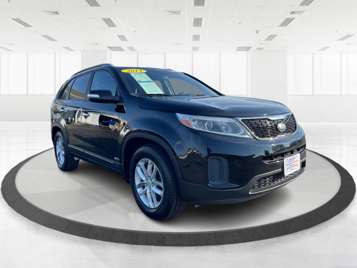 2014 Kia Sorento LX V6 AWD (5XYKTDA72EG) with an 3.3L V6 DOHC 24V engine, 6-Speed Automatic transmission, located at 1099 N County Rd 25A, Troy, OH, 45373, (937) 908-9800, 40.057079, -84.212883 - 2014 Kia Sorento LX V6 AWD - Photo#0