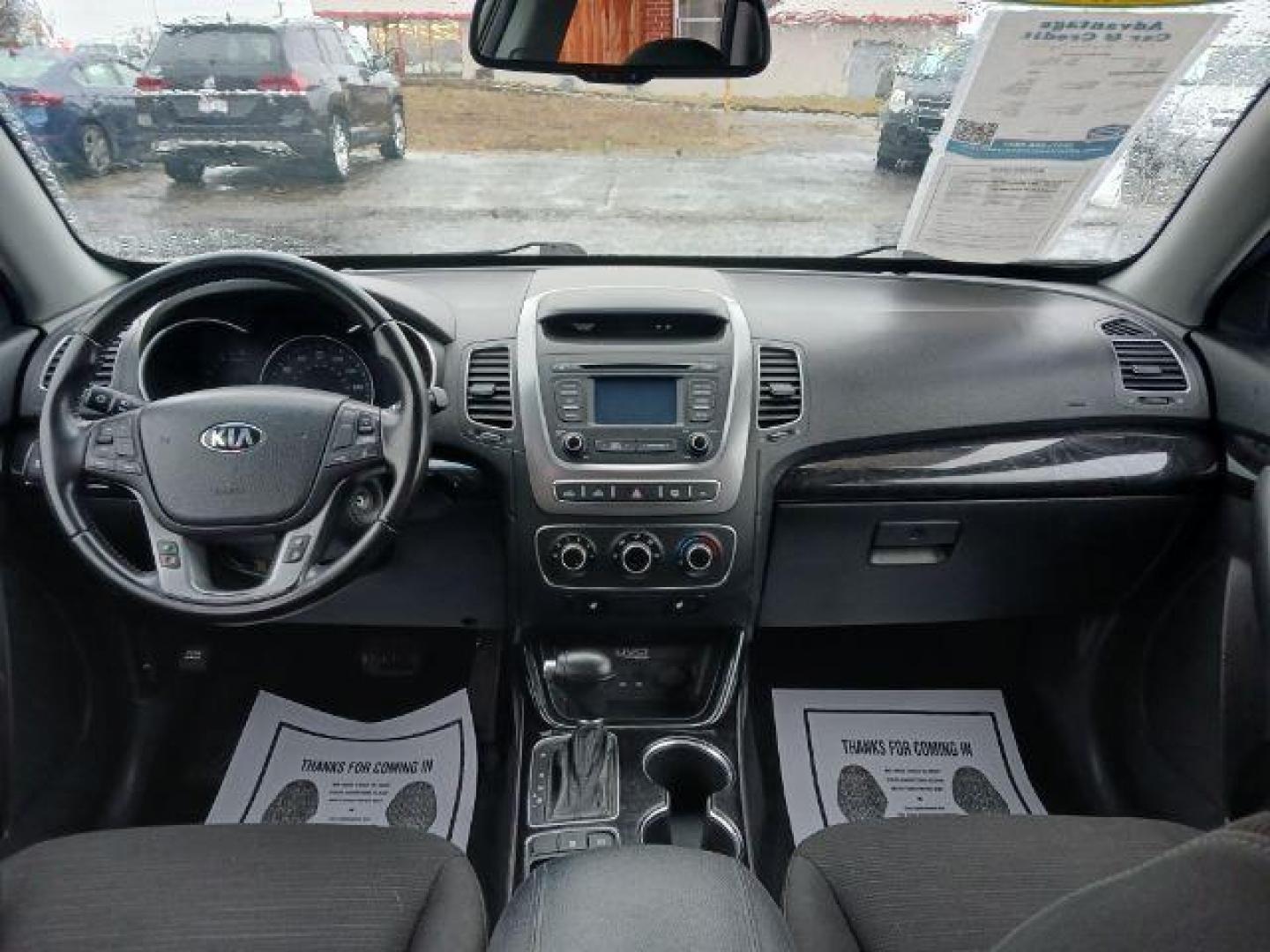 2014 Brown Kia Sorento LX 2WD (5XYKT4A61EG) with an 2.4L L4 DOHC 16V engine, 6-Speed Automatic transmission, located at 4508 South Dixie Dr, Moraine, OH, 45439, (937) 908-9800, 39.689976, -84.218452 - Photo#7