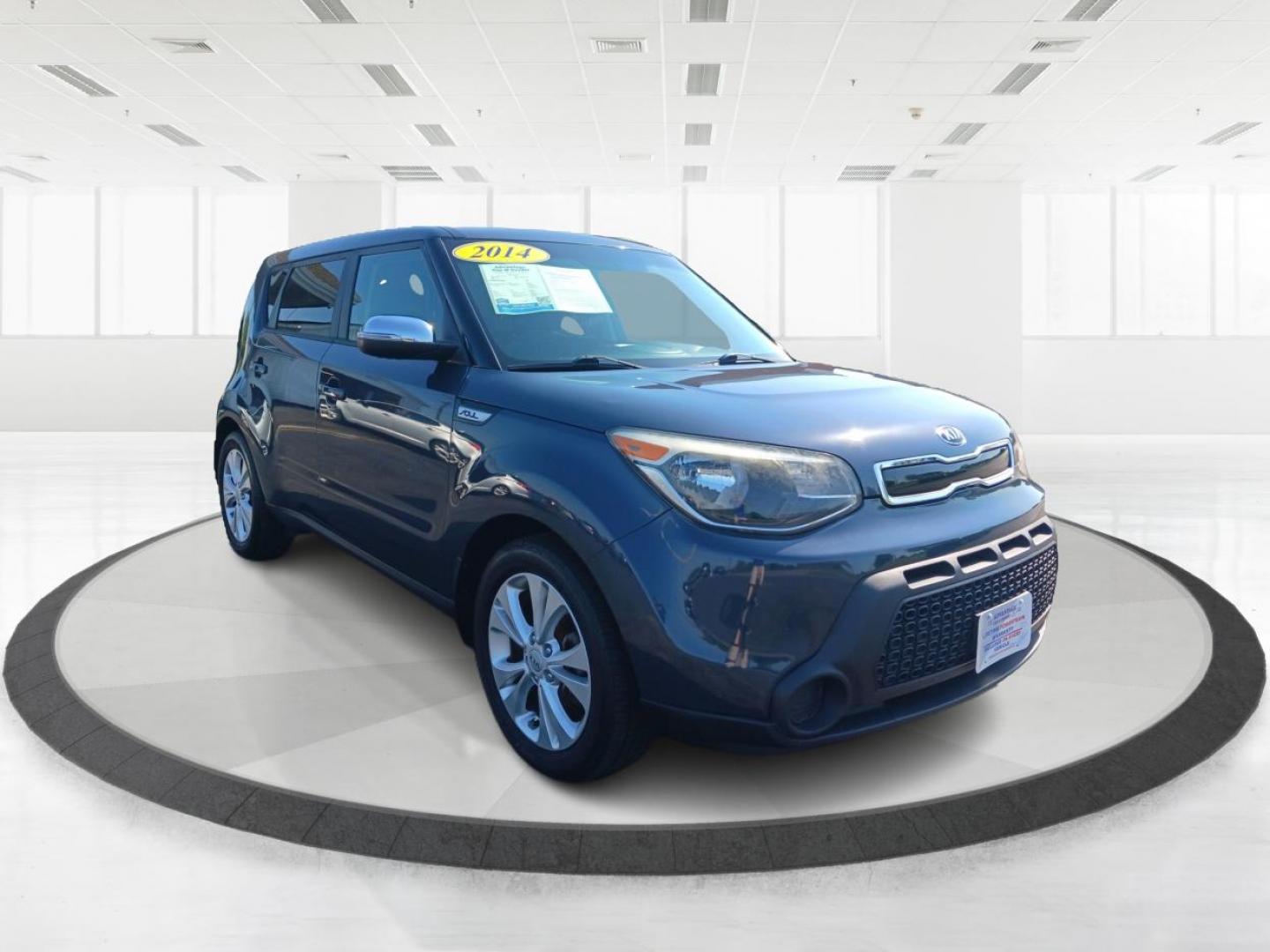 2014 Gray Kia Soul (KNDJP3A58E7) with an 2.0L L4 DOHC 16V engine, 6-Speed Automatic transmission, located at 1184 Kauffman Ave, Fairborn, OH, 45324, (937) 908-9800, 39.807072, -84.030914 - Photo#0