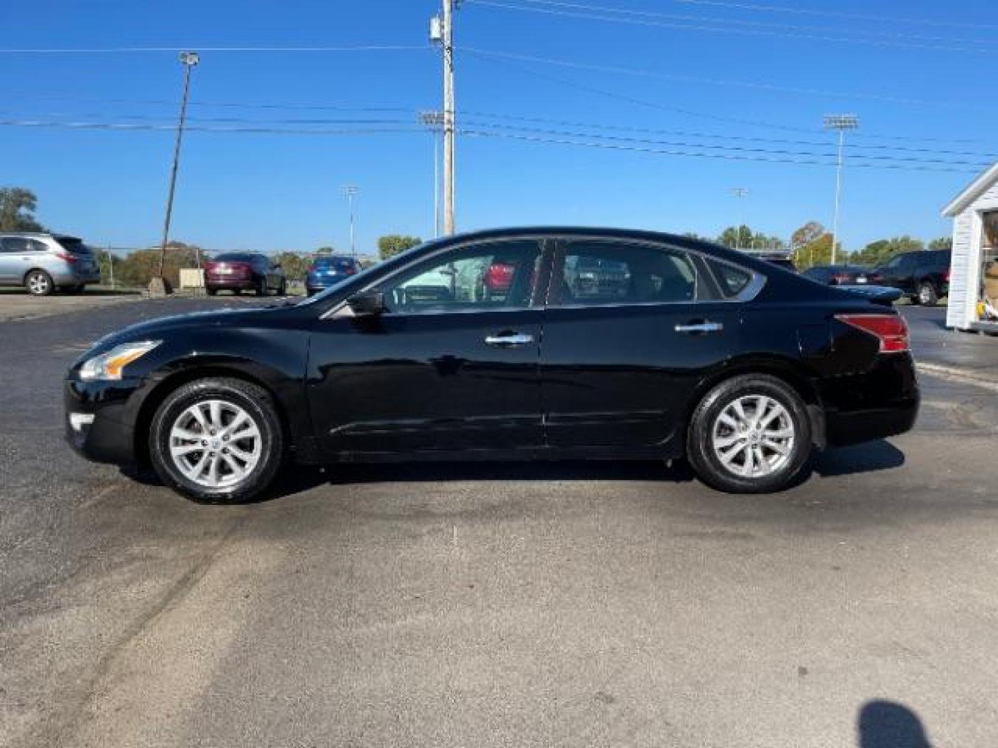 2014 Super Black Nissan Altima 2.5 S (1N4AL3AP9EC) with an 2.5L L4 DOHC 16V engine, Continuously Variable Transmission transmission, located at 880 E. National Road, Vandalia, OH, 45377, (937) 908-9800, 39.891918, -84.183594 - Photo#2