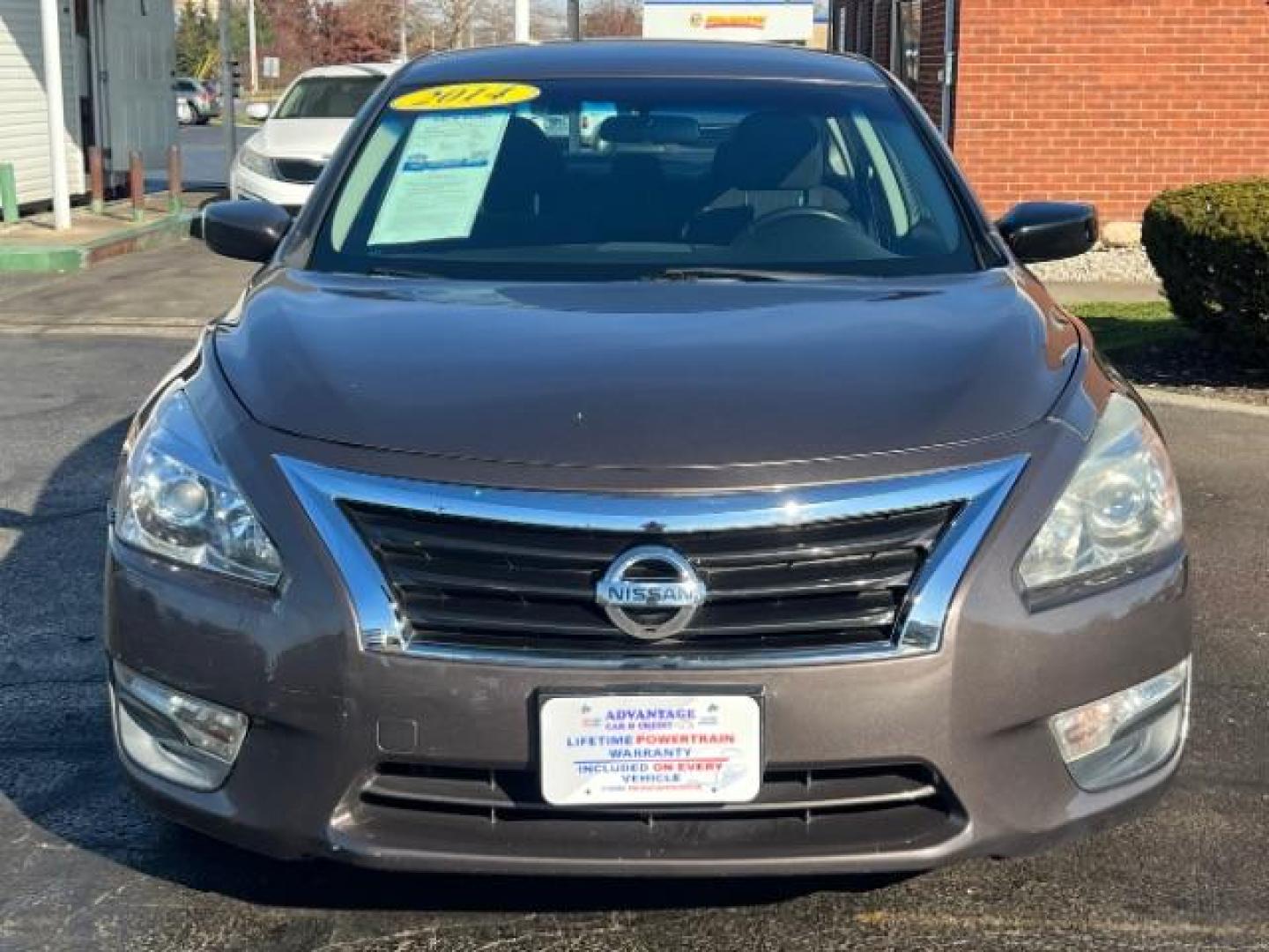 2014 Java Metallic Nissan Altima 2.5 SV (1N4AL3AP1EC) with an 2.5L L4 DOHC 16V engine, Continuously Variable Transmission transmission, located at 880 E. National Road, Vandalia, OH, 45377, (937) 908-9800, 39.891918, -84.183594 - Photo#1