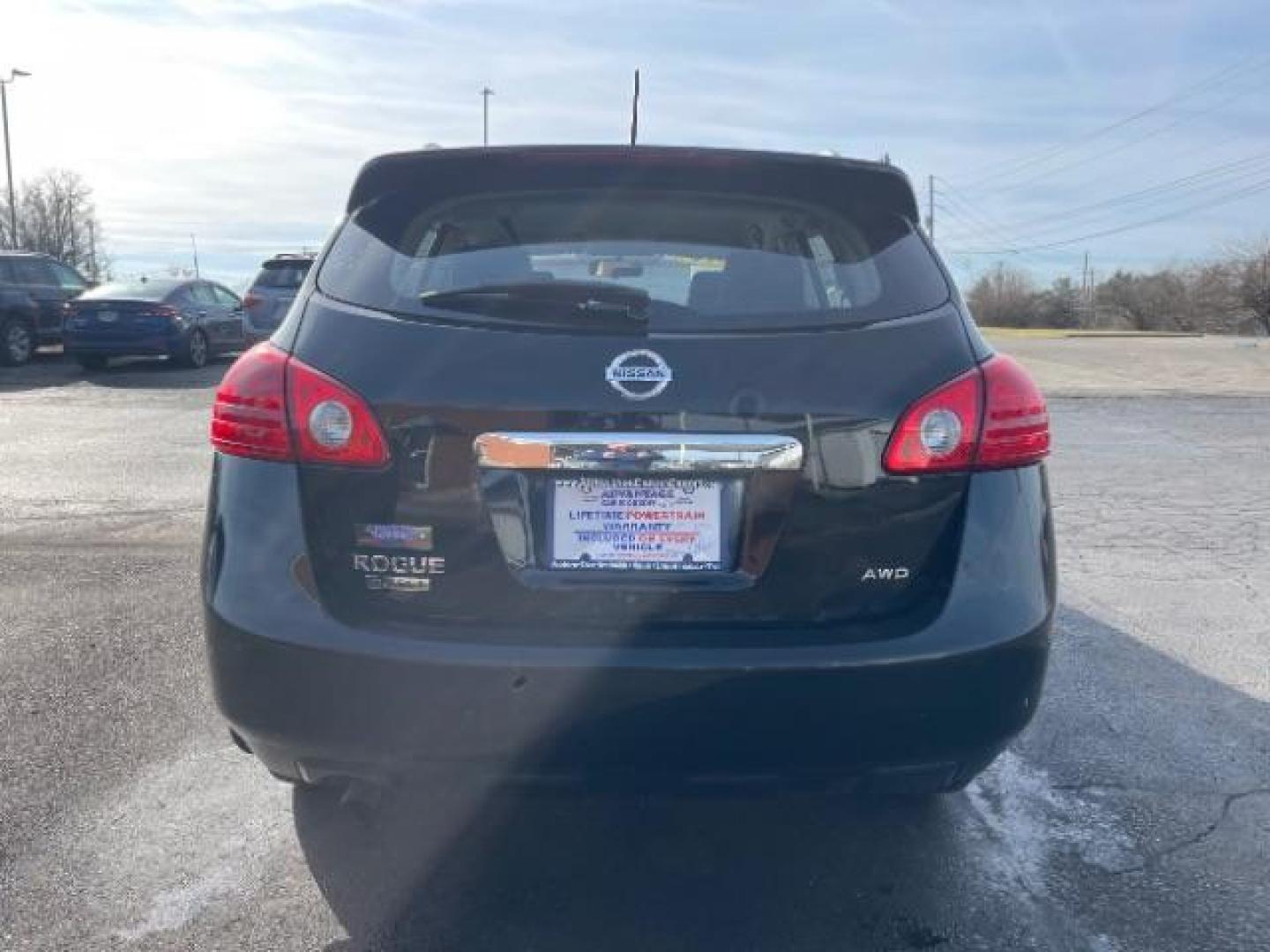 2014 Super Black Nissan Rogue Select S AWD (JN8AS5MV3EW) with an 2.5L L4 DOHC 16V engine, Continuously Variable Transmission transmission, located at 4508 South Dixie Dr, Moraine, OH, 45439, (937) 908-9800, 39.689976, -84.218452 - Photo#3