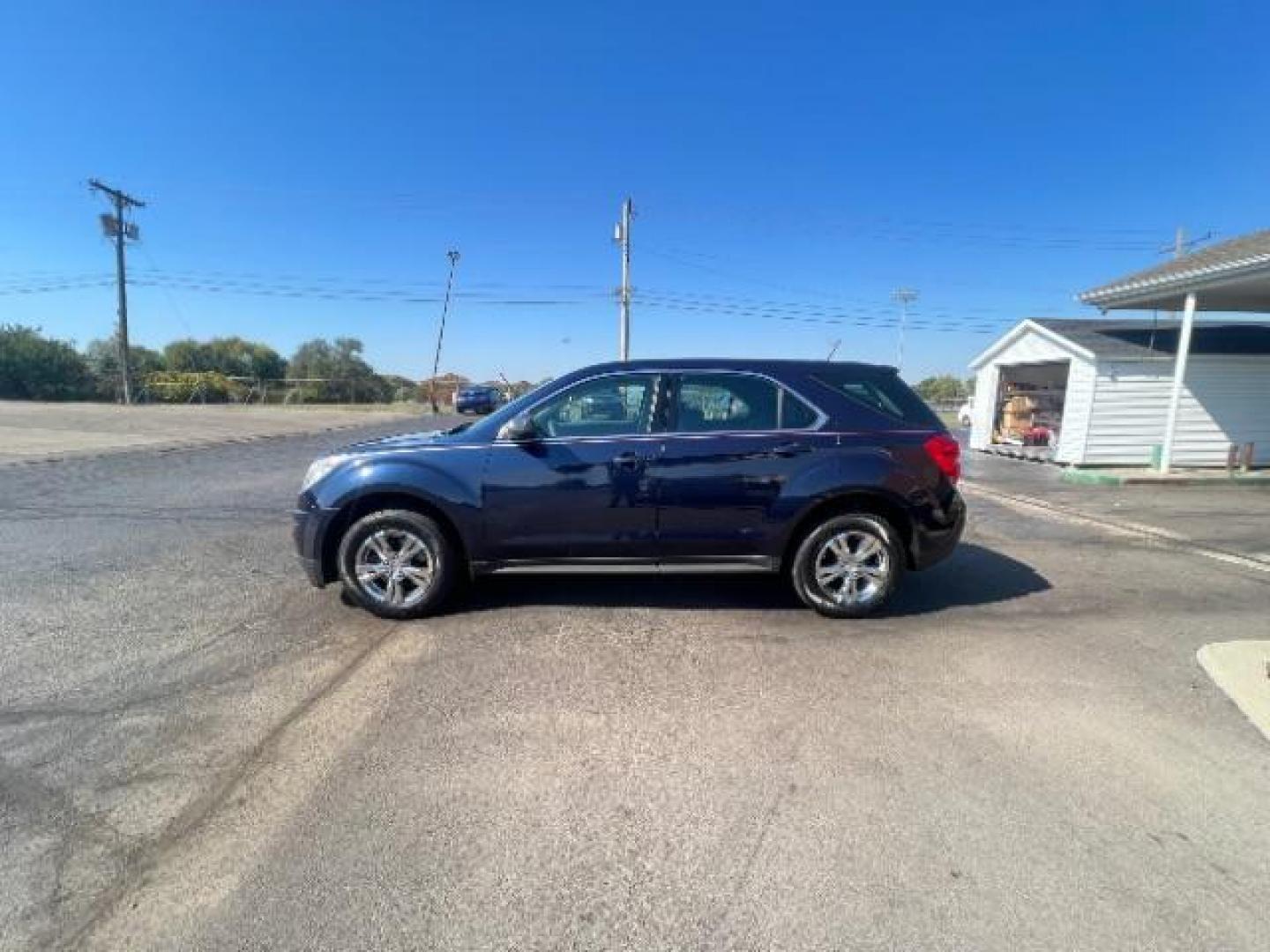 2015 Blue Velvet Metallic Chevrolet Equinox LS 2WD (2GNALAEK6F1) with an 2.4L L4 DOHC 16V FFV engine, 6-Speed Automatic transmission, located at 1099 N County Rd 25A, Troy, OH, 45373, (937) 908-9800, 40.057079, -84.212883 - Photo#3