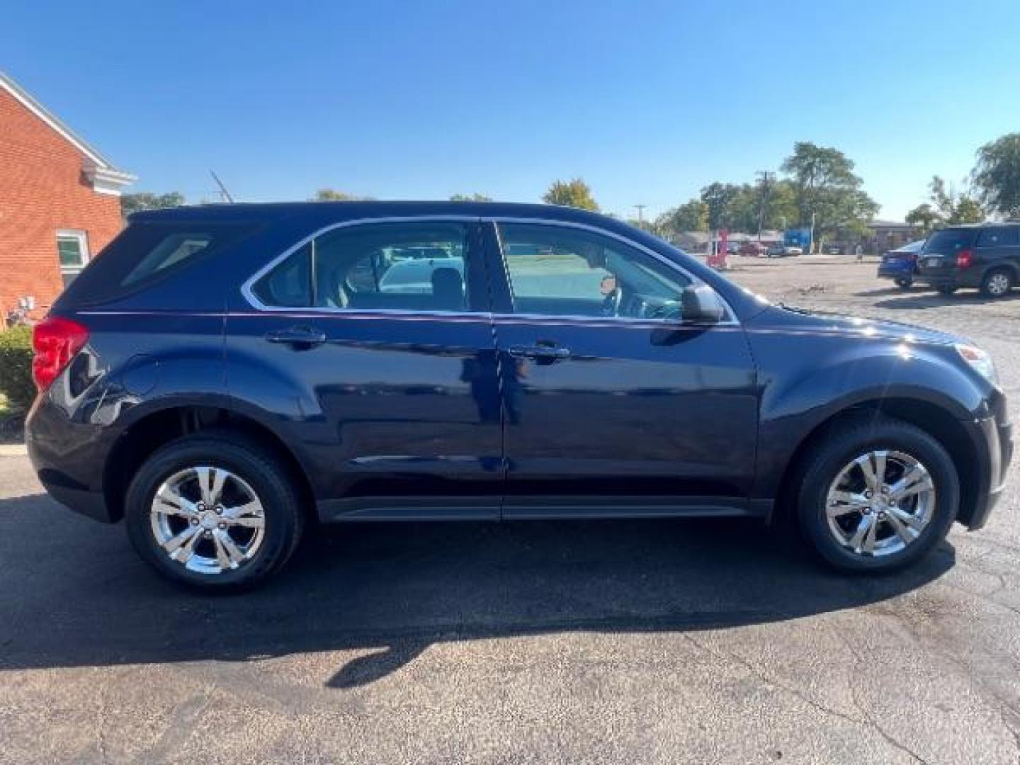 2015 Blue Velvet Metallic Chevrolet Equinox LS 2WD (2GNALAEK6F1) with an 2.4L L4 DOHC 16V FFV engine, 6-Speed Automatic transmission, located at 1099 N County Rd 25A, Troy, OH, 45373, (937) 908-9800, 40.057079, -84.212883 - Photo#5