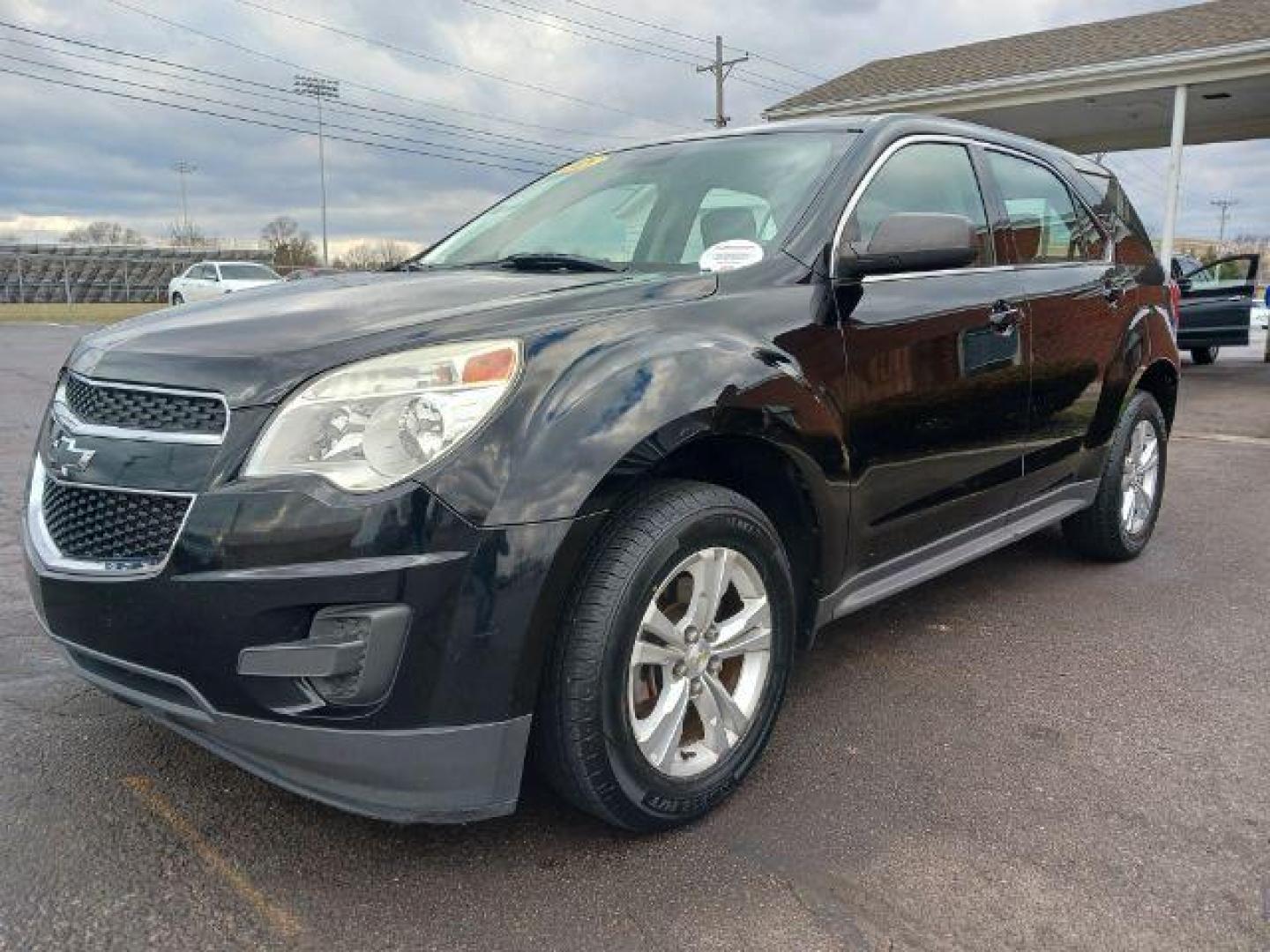 2015 Black Chevrolet Equinox LS 2WD (2GNALAEK7F1) with an 2.4L L4 DOHC 16V FFV engine, 6-Speed Automatic transmission, located at 4508 South Dixie Dr, Moraine, OH, 45439, (937) 908-9800, 39.689976, -84.218452 - Photo#2