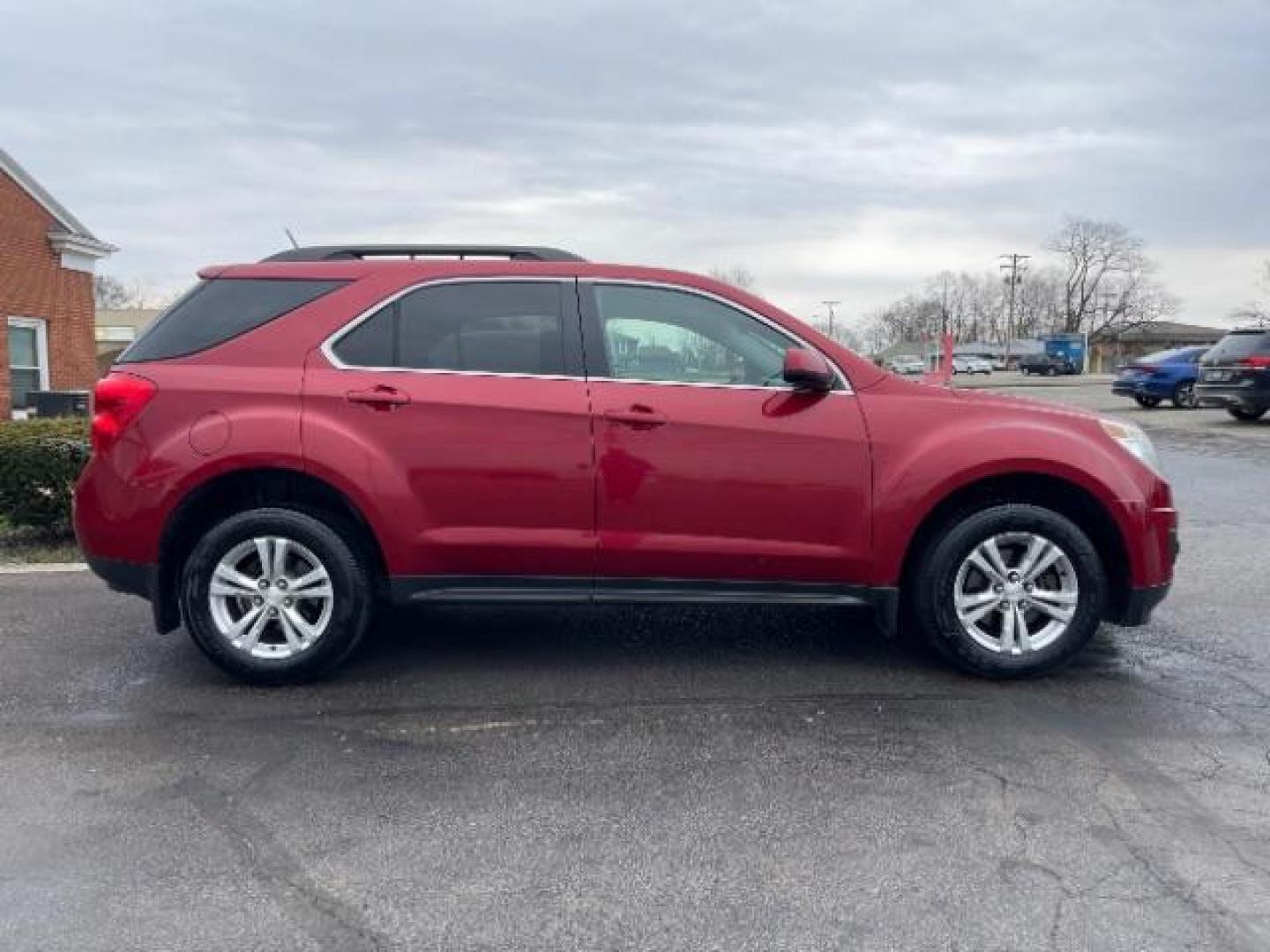 2015 Crystal Red Tintcoat Chevrolet Equinox 1LT AWD (2GNFLFEK3F6) with an 2.4L L4 DOHC 16V FFV engine, 6-Speed Automatic transmission, located at 1230 East Main St, Xenia, OH, 45385, (937) 908-9800, 39.688026, -83.910172 - Photo#10