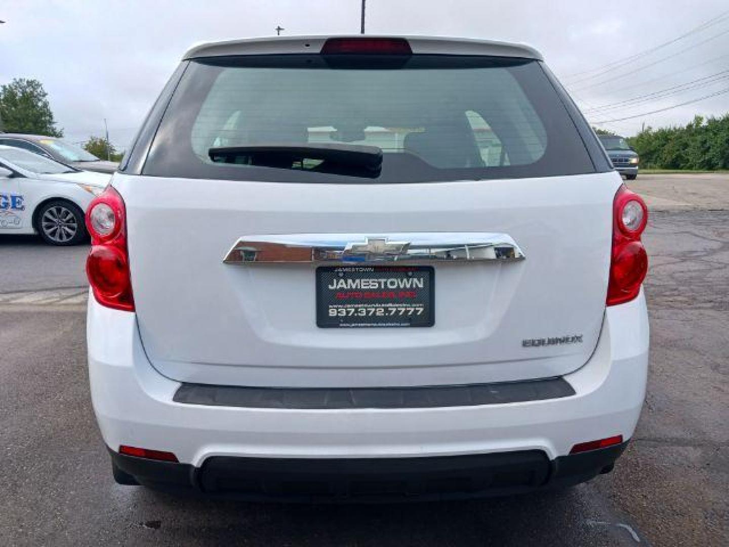 2015 Summit White Chevrolet Equinox LS 2WD (2GNALAEK4F1) with an 2.4L L4 DOHC 16V FFV engine, 6-Speed Automatic transmission, located at 1951 S Dayton Lakeview Rd., New Carlisle, OH, 45344, (937) 908-9800, 39.890999, -84.050255 - 2015 Chevrolet Equinox LS 2WD - Photo#18