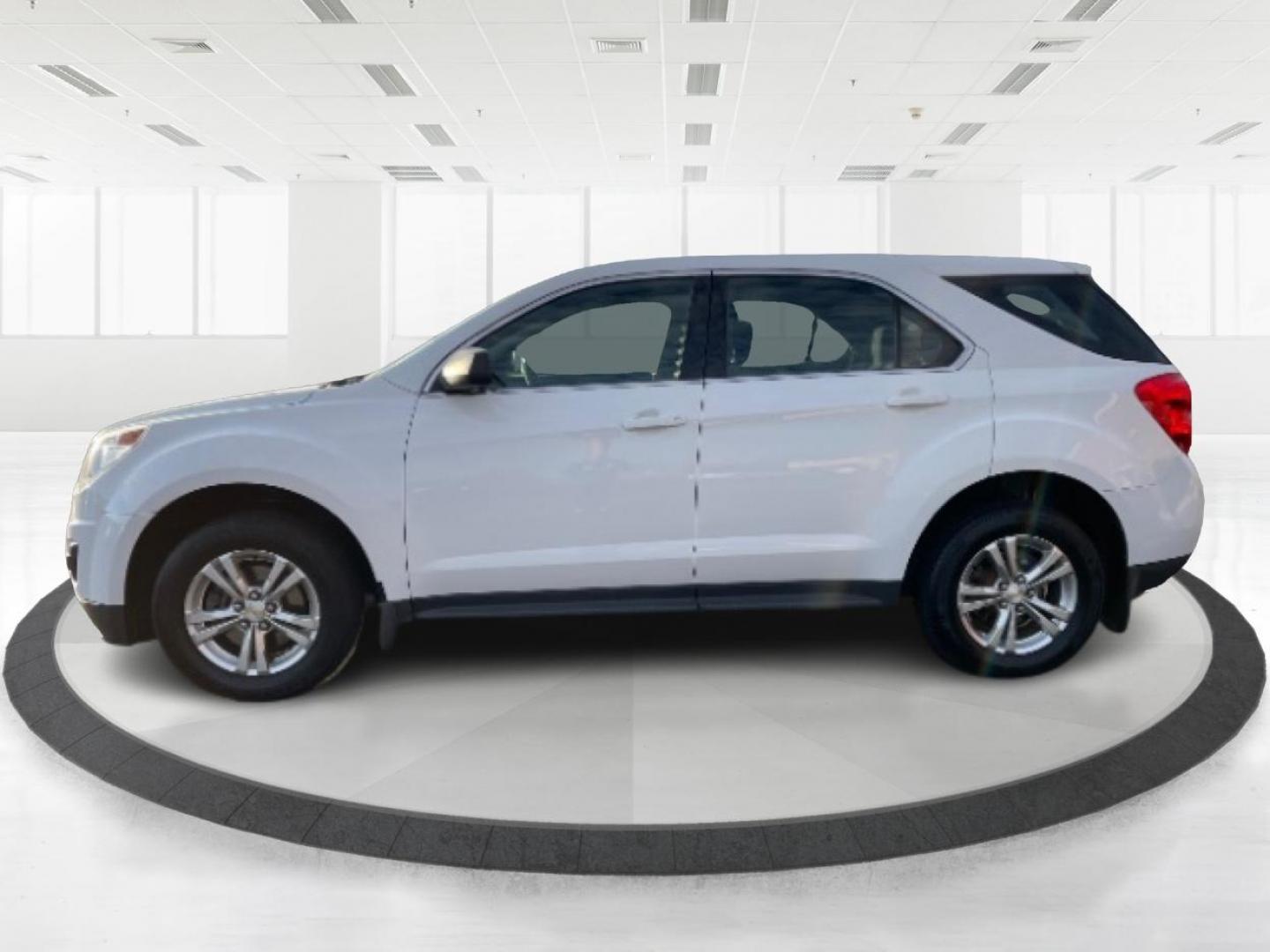 2015 Summit White Chevrolet Equinox LS 2WD (2GNALAEK4F1) with an 2.4L L4 DOHC 16V FFV engine, 6-Speed Automatic transmission, located at 1951 S Dayton Lakeview Rd., New Carlisle, OH, 45344, (937) 908-9800, 39.890999, -84.050255 - 2015 Chevrolet Equinox LS 2WD - Photo#3