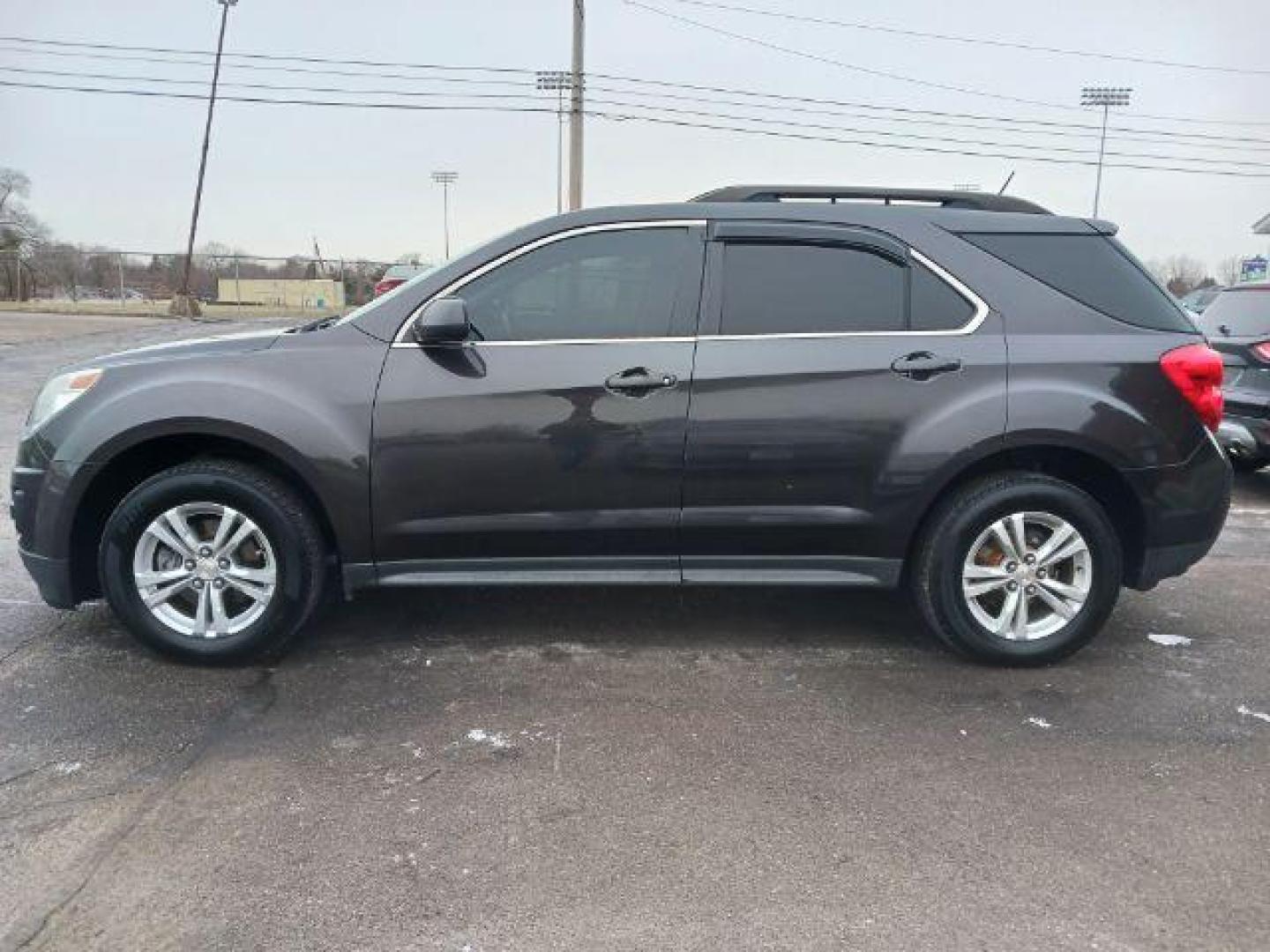 2015 Tungsten Metallic Chevrolet Equinox 1LT 2WD (1GNALBEK9FZ) with an 2.4L L4 DOHC 16V FFV engine, 6-Speed Automatic transmission, located at 1099 N County Rd 25A, Troy, OH, 45373, (937) 908-9800, 40.057079, -84.212883 - Photo#3