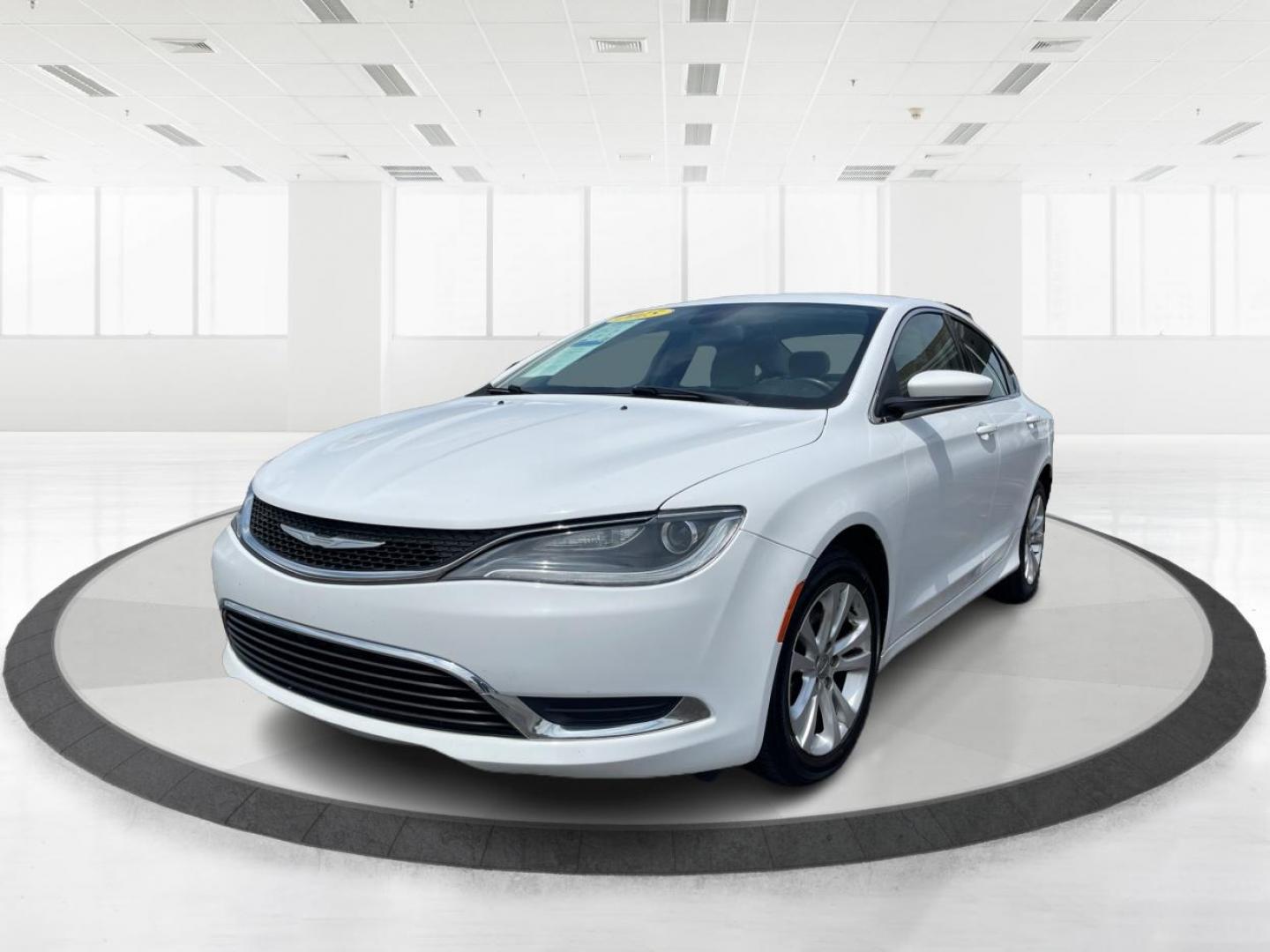 2015 Bright White Clearcoat Chrysler 200 (1C3CCCAB8FN) with an 2.4L L4 DOHC 16V engine, 9-Speed Automatic transmission, located at 1184 Kauffman Ave, Fairborn, OH, 45324, (937) 908-9800, 39.807072, -84.030914 - Photo#7