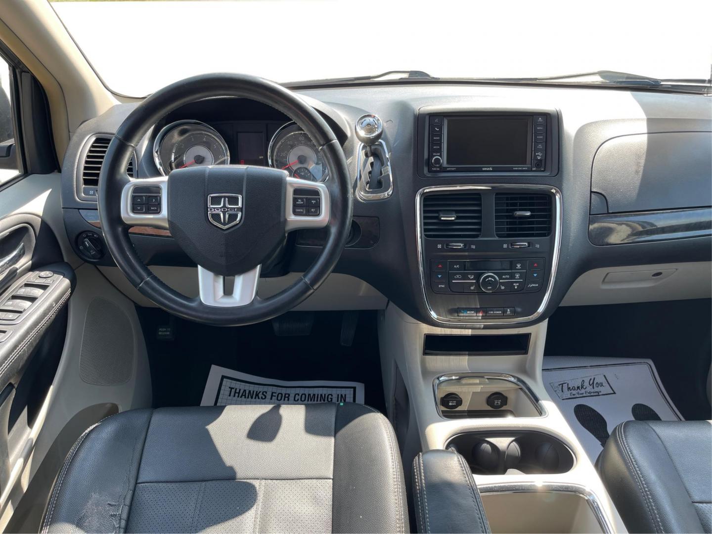 2015 Gray Dodge Grand Caravan Crew (2C4RDGDG5FR) with an 3.6L V6 DOHC 24V engine, 6-Speed Automatic transmission, located at 1230 East Main St, Xenia, OH, 45385, (937) 908-9800, 39.688026, -83.910172 - Photo#20