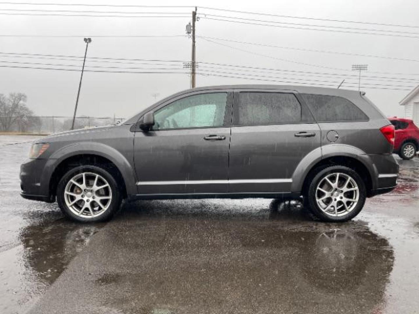 2015 Granite Crystal Met CC Dodge Journey R/T AWD (3C4PDDEG1FT) with an 3.6L V6 DOHC 24V engine, 6-Speed Automatic transmission, located at 401 Woodman Dr, Riverside, OH, 45431, (937) 908-9800, 39.760899, -84.123421 - Photo#2