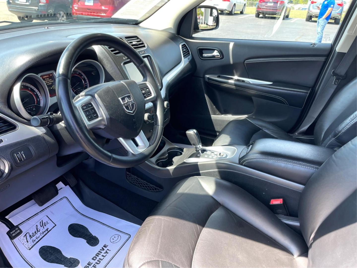 2015 Granite Crystal Met CC Dodge Journey SXT (3C4PDCBB0FT) with an 2.4L L6 DOHC 16V engine, 4-Speed Automatic transmission, located at 1951 S Dayton Lakeview Rd., New Carlisle, OH, 45344, (937) 908-9800, 39.890999, -84.050255 - Photo#8