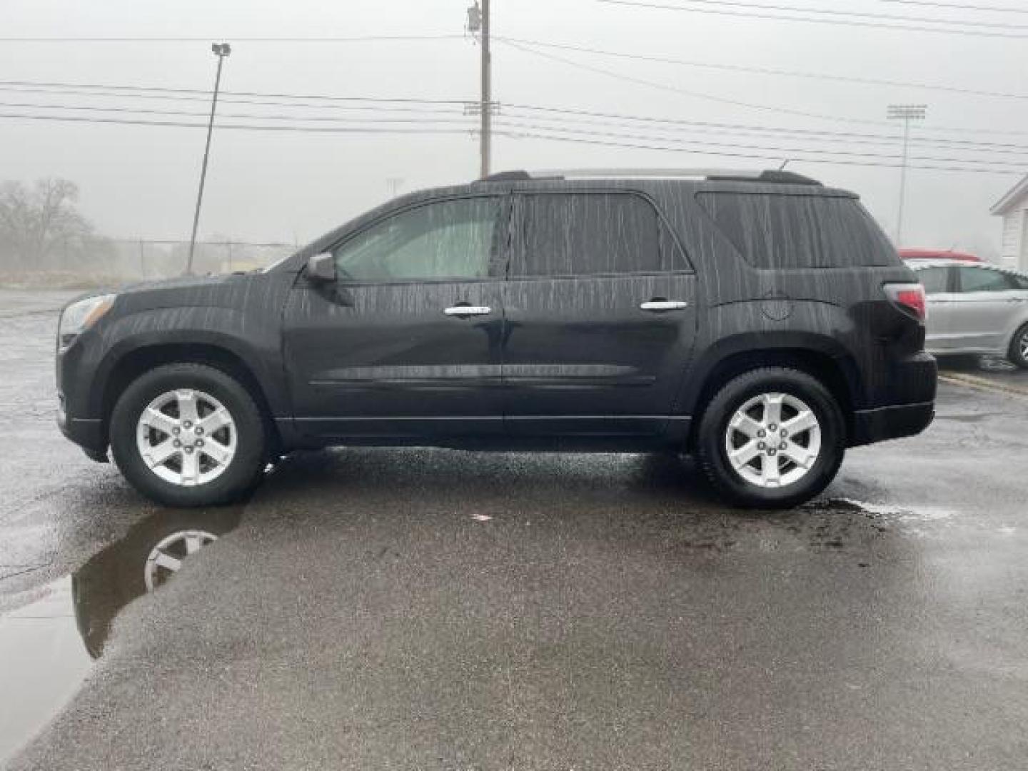 2015 Carbon Black Metallic GMC Acadia SLE-2 FWD (1GKKRPKD3FJ) with an 3.6L V6 DOHC 24V engine, 6-Speed Automatic transmission, located at 1099 N County Rd 25A, Troy, OH, 45373, (937) 908-9800, 40.057079, -84.212883 - Photo#3