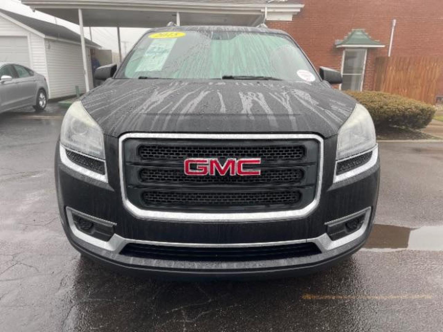 2015 Carbon Black Metallic GMC Acadia SLE-2 FWD (1GKKRPKD3FJ) with an 3.6L V6 DOHC 24V engine, 6-Speed Automatic transmission, located at 1099 N County Rd 25A, Troy, OH, 45373, (937) 908-9800, 40.057079, -84.212883 - Photo#4