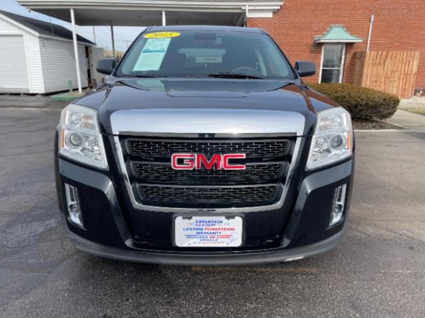 2015 Carbon Black Metallic GMC Terrain SLE1 AWD (2GKFLVEK4F6) with an 2.4L L4 DOHC 16V engine, 6-Speed Automatic transmission, located at 1184 Kauffman Ave, Fairborn, OH, 45324, (937) 908-9800, 39.807072, -84.030914 - Photo#4