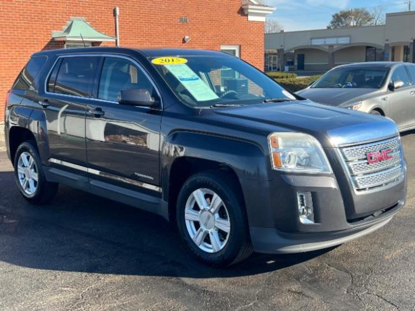 2015 Onyx Black GMC Terrain SLE1 FWD (2GKALMEK0F6) with an 2.4L L4 DOHC 16V engine, 6-Speed Automatic transmission, located at 4508 South Dixie Dr, Moraine, OH, 45439, (937) 908-9800, 39.689976, -84.218452 - Photo#0