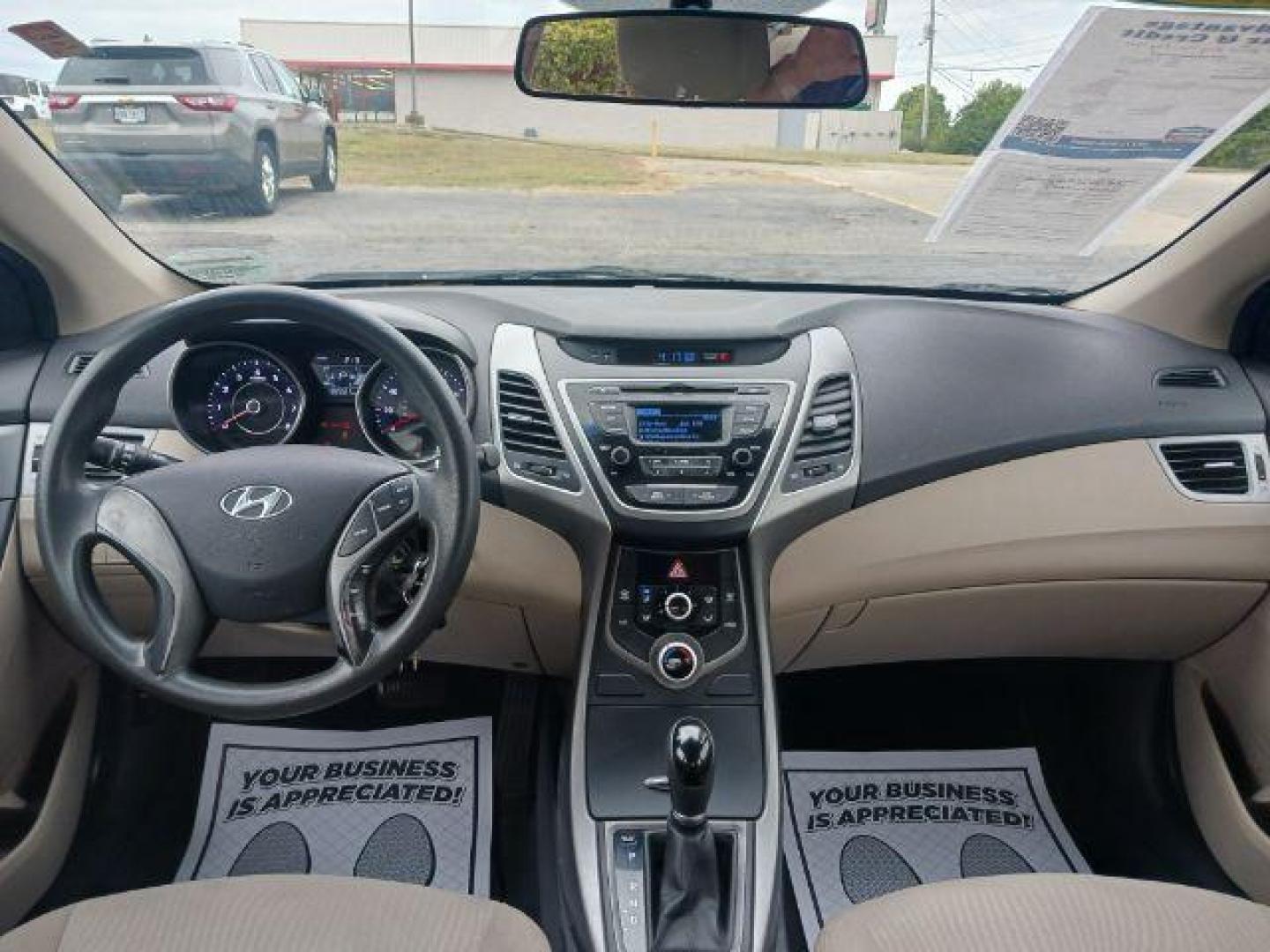 2015 Quartz White Pearl Hyundai Elantra SE 6AT (5NPDH4AE6FH) with an 1.8L L4 DOHC 16V engine, 6-Speed Automatic transmission, located at 1230 East Main St, Xenia, OH, 45385, (937) 908-9800, 39.688026, -83.910172 - Photo#7