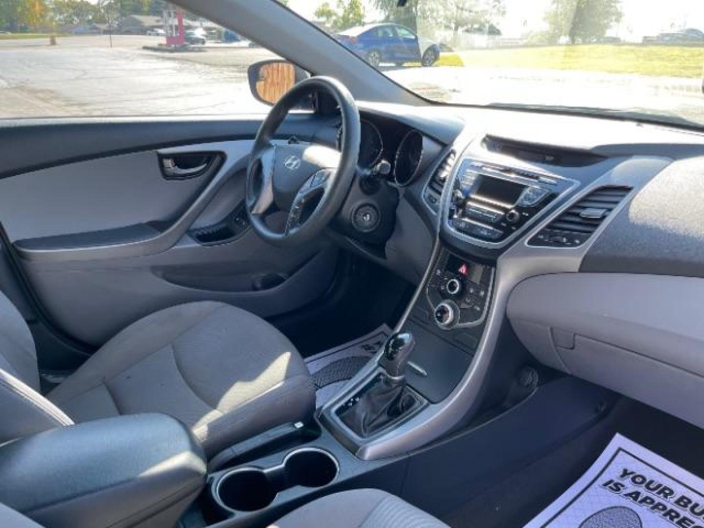 2015 Symphony Silver Hyundai Elantra SE 6AT (5NPDH4AE7FH) with an 1.8L L4 DOHC 16V engine, 6-Speed Automatic transmission, located at 880 E. National Road, Vandalia, OH, 45377, (937) 908-9800, 39.891918, -84.183594 - Photo#8