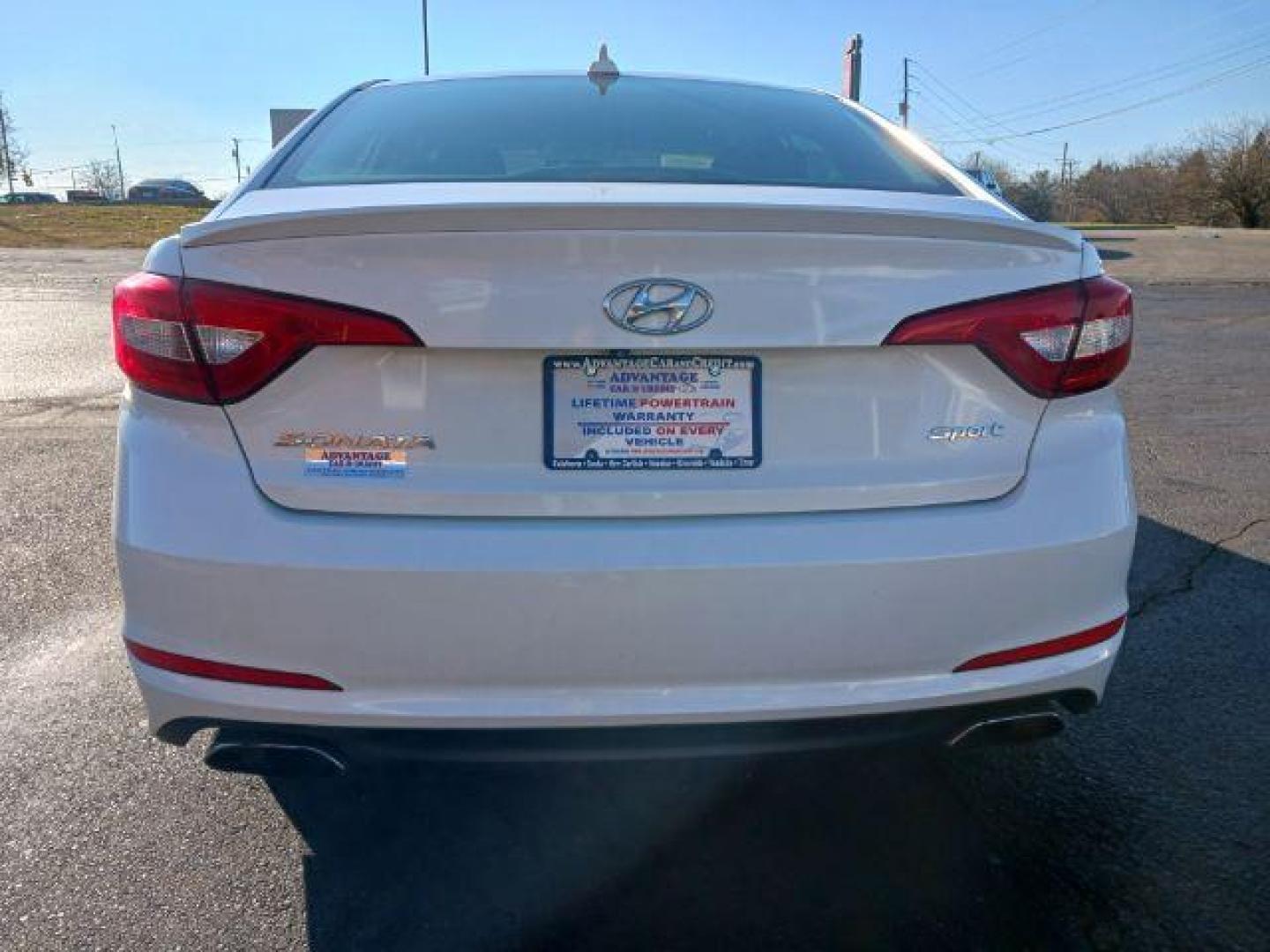 2015 Quartz White Pearl Hyundai Sonata Sport (5NPE34AF4FH) with an 2.4L L4 DOHC 16V engine, 6-Speed Automatic transmission, located at 1951 S Dayton Lakeview Rd., New Carlisle, OH, 45344, (937) 908-9800, 39.890999, -84.050255 - Photo#5