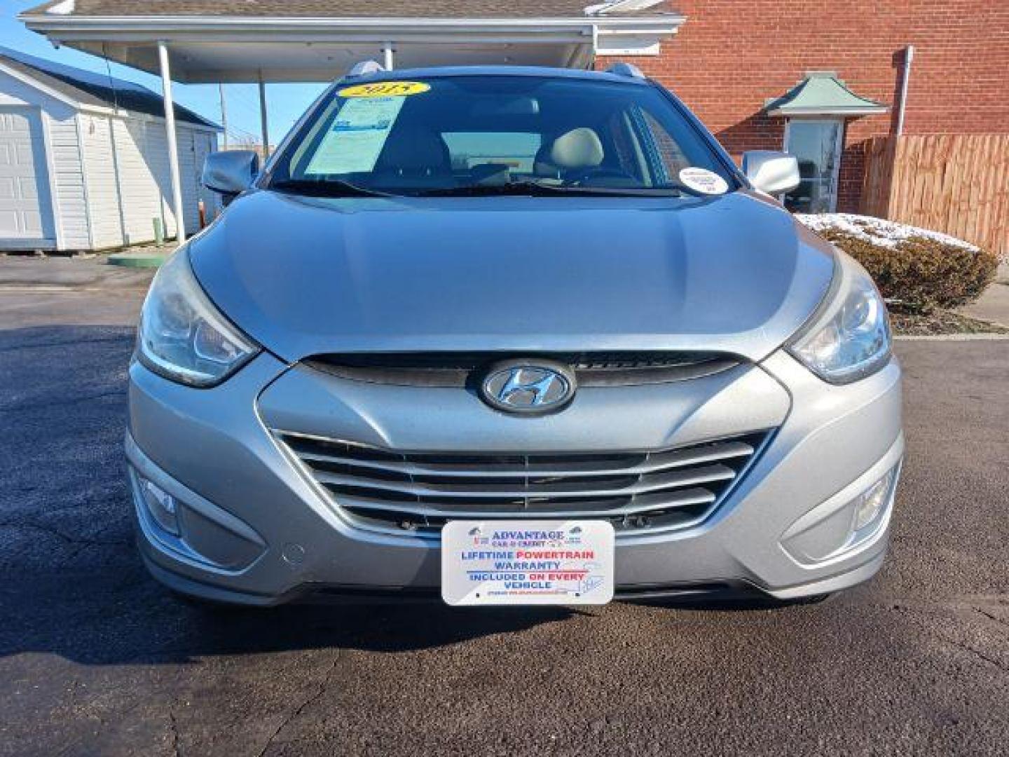 2015 Graphite Gray Metallic Hyundai Tucson SE AWD (KM8JUCAG6FU) with an 2.4L L4 DOHC 16V engine, 6-Speed Automatic transmission, located at 401 Woodman Dr, Riverside, OH, 45431, (937) 908-9800, 39.760899, -84.123421 - Photo#1