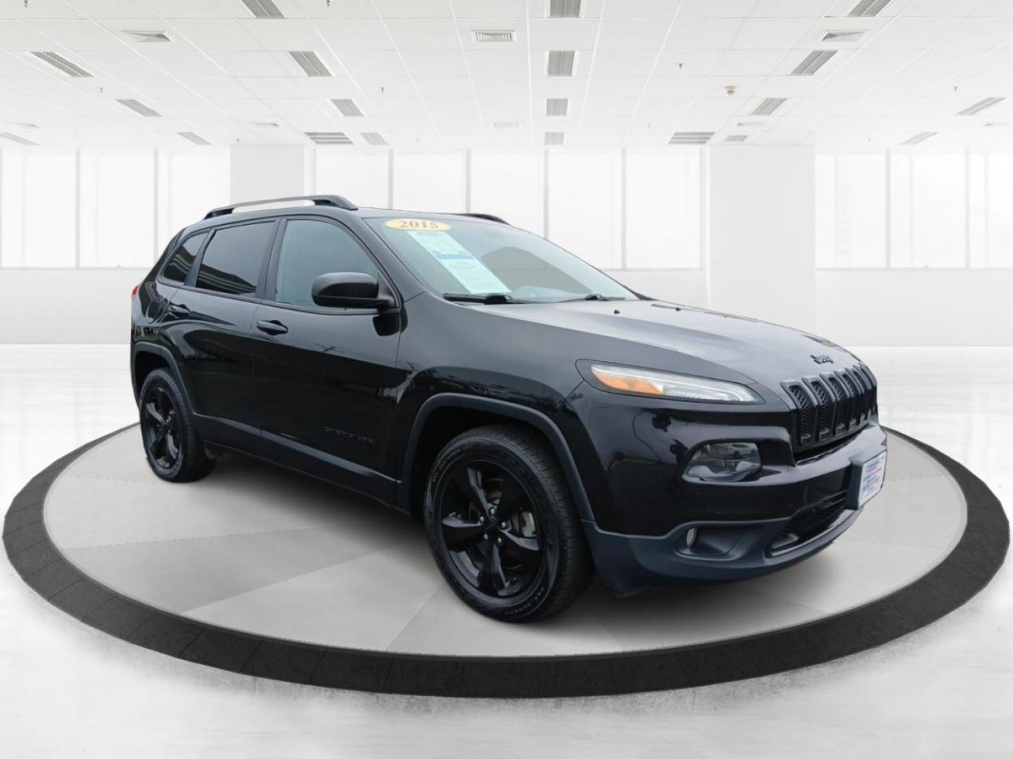 2015 Jeep Cherokee Latitude 4WD (1C4PJMCS5FW) with an 3.2L V6 DOHC 24V engine, 9-Speed Automatic transmission, located at 4508 South Dixie Dr, Moraine, OH, 45439, (937) 908-9800, 39.689976, -84.218452 - 2015 Jeep Cherokee Latitude 4WD - Photo#0