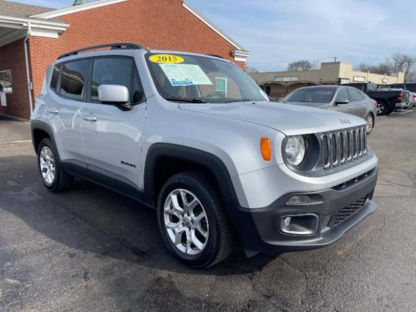 2015 Glacier Metallic Jeep Renegade Latitude 4WD (ZACCJBBT2FP) with an 2.4L L4 DOHC 16V engine, 6-Speed Manual transmission, located at 1184 Kauffman Ave, Fairborn, OH, 45324, (937) 908-9800, 39.807072, -84.030914 - Photo#0