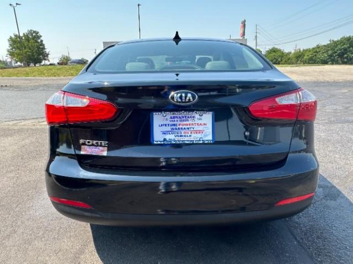 2015 Aurora Black Kia Forte LX (KNAFK4A68F5) with an 1.8L L4 DOHC 16V engine, located at 1951 S Dayton Lakeview Rd., New Carlisle, OH, 45344, (937) 908-9800, 39.890999, -84.050255 - Photo#4