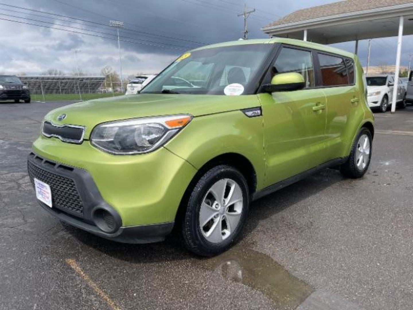 2015 Alien II Kia Soul Base (KNDJN2A28F7) with an 1.6L L4 DOHC 16V engine, located at 1184 Kauffman Ave, Fairborn, OH, 45324, (937) 908-9800, 39.807072, -84.030914 - Photo#1