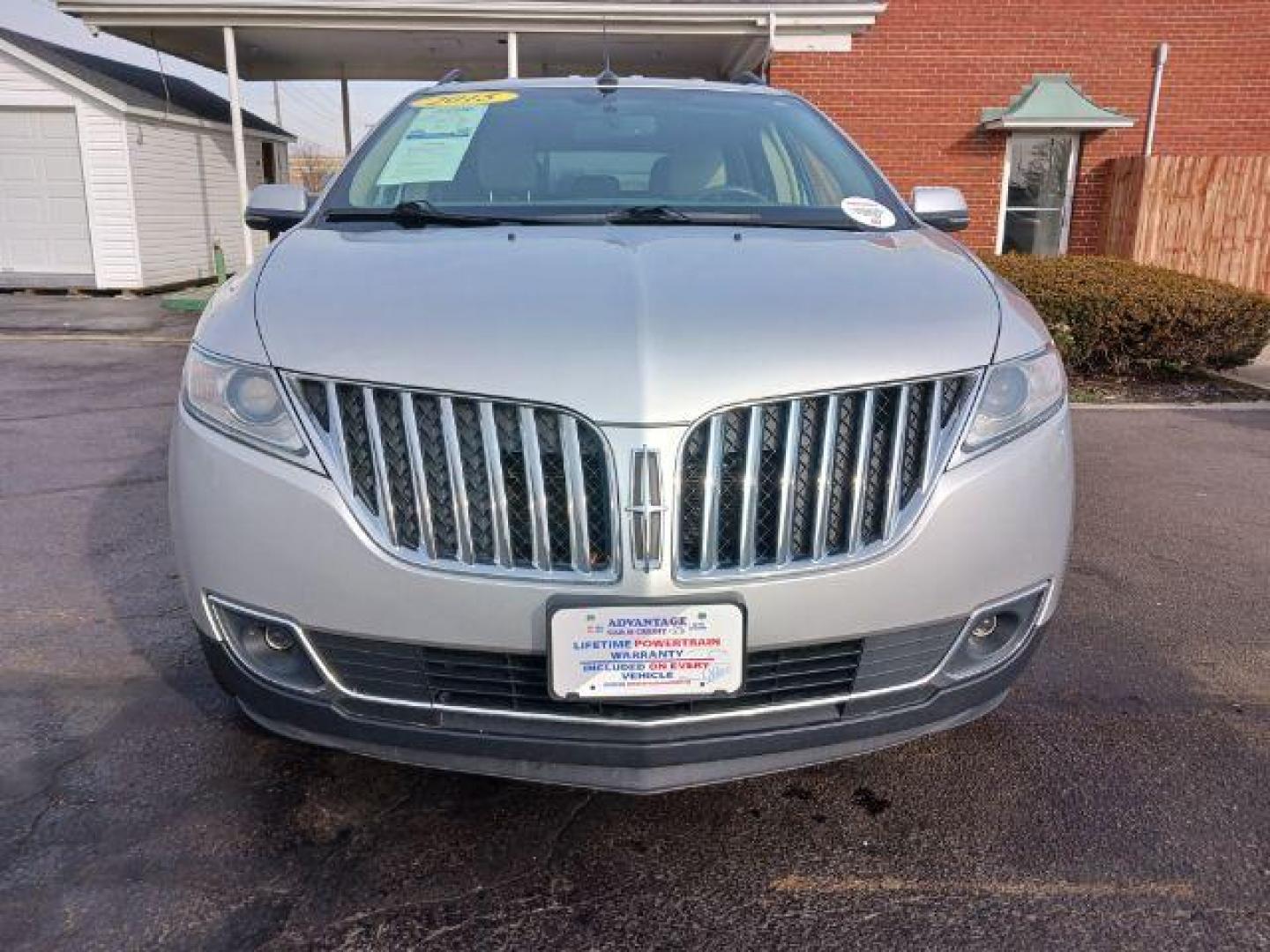 2015 Ingot Silver Metallic Lincoln MKX AWD (2LMDJ8JK1FB) with an 3.7L V6 DOHC 24V engine, 6-Speed Automatic transmission, located at 1951 S Dayton Lakeview Rd., New Carlisle, OH, 45344, (937) 908-9800, 39.890999, -84.050255 - Photo#1