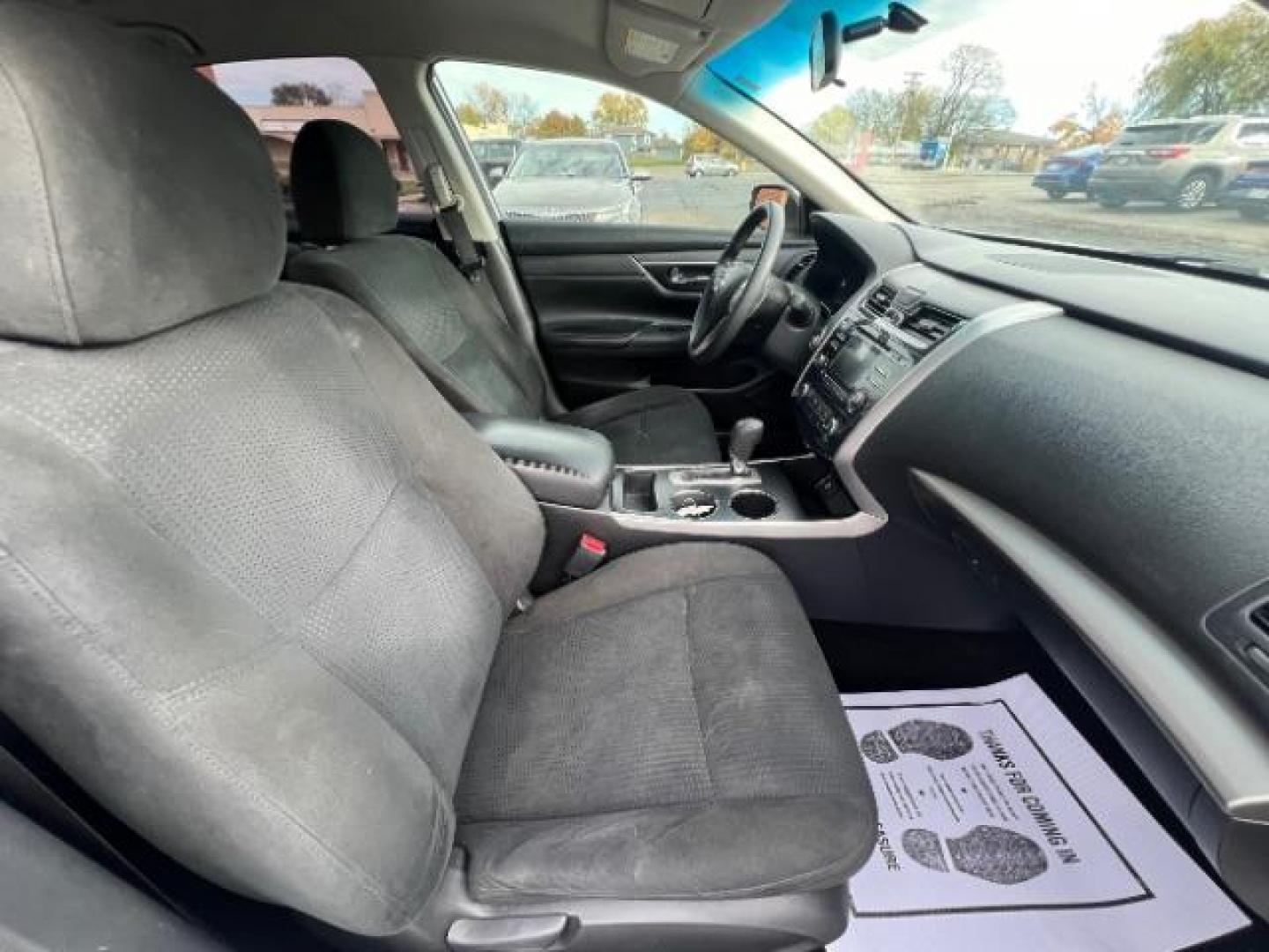 2015 Brilliant Silver Nissan Altima 2.5 S (1N4AL3AP0FC) with an 2.5L L4 DOHC 16V engine, Continuously Variable Transmission transmission, located at 401 Woodman Dr, Riverside, OH, 45431, (937) 908-9800, 39.760899, -84.123421 - Photo#9