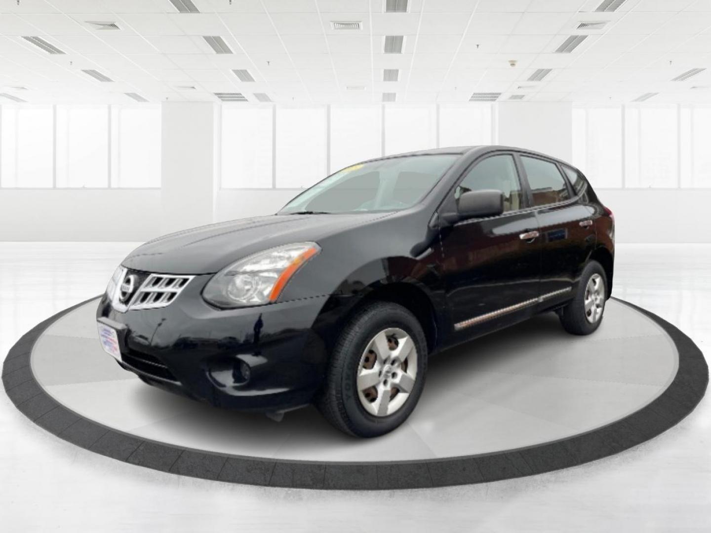 2015 Super Black Nissan Rogue Select (JN8AS5MV1FW) with an 2.5L L4 DOHC 16V engine, Continuously Variable Transmission transmission, located at 1951 S Dayton Lakeview Rd., New Carlisle, OH, 45344, (937) 908-9800, 39.890999, -84.050255 - Photo#5