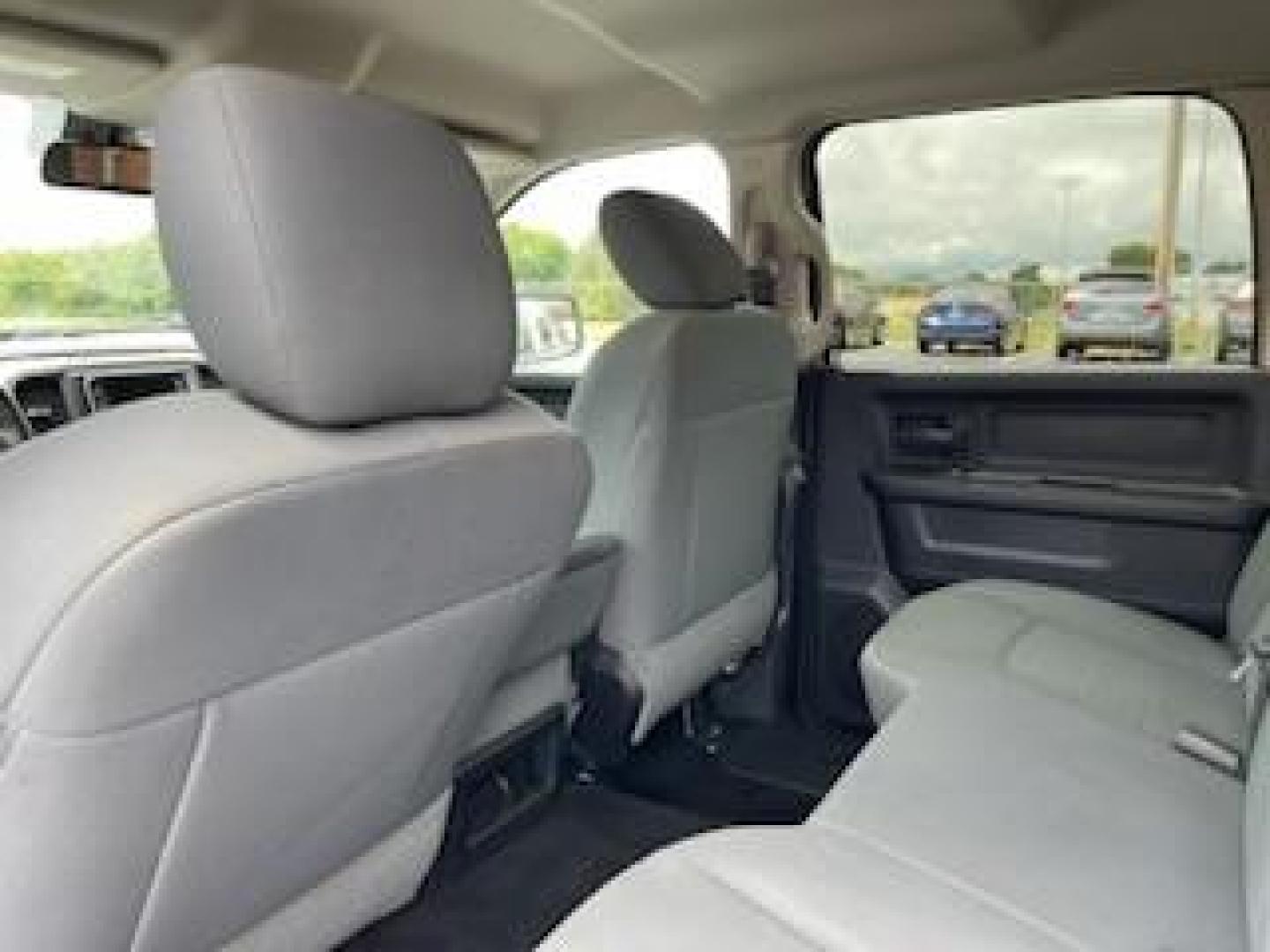 2015 White RAM 1500 Tradesman Crew Cab SWB 4WD (3C6RR7KT5FG) with an 5.7L V8 OHV 16V engine, 8-Speed Automatic transmission, located at 1099 N County Rd 25A, Troy, OH, 45373, (937) 908-9800, 40.057079, -84.212883 - Photo#10