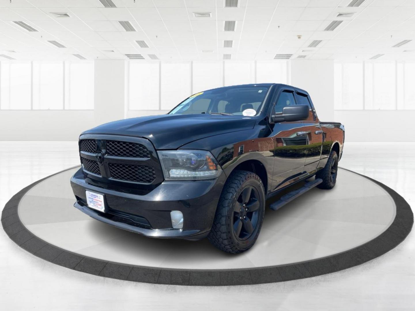 2015 Black RAM 1500 Tradesman Quad Cab 4WD (1C6RR7FTXFS) with an 5.7L V8 OHV 16V engine, 8-Speed Automatic transmission, located at 1184 Kauffman Ave, Fairborn, OH, 45324, (937) 908-9800, 39.807072, -84.030914 - Photo#7