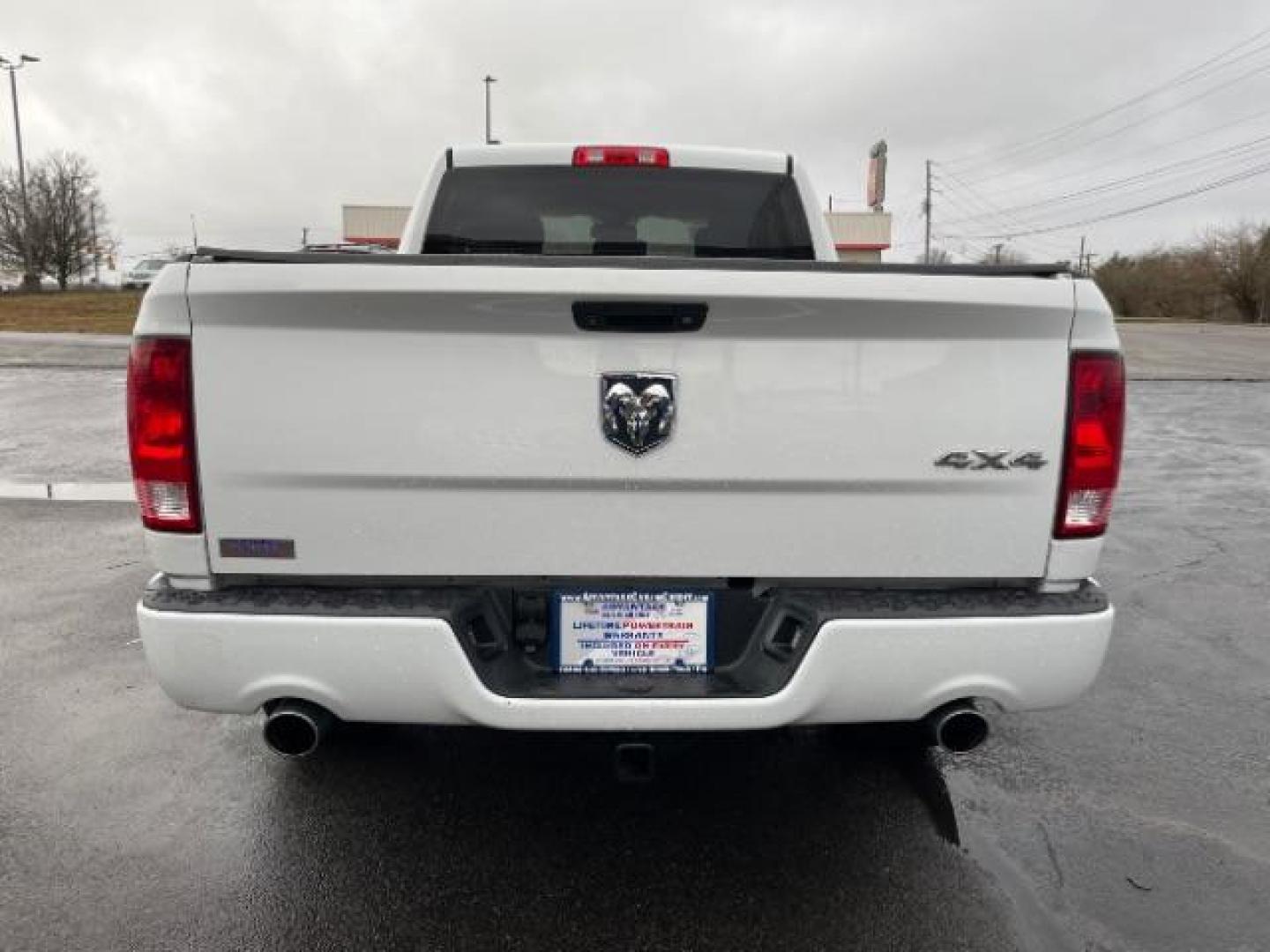 2015 White RAM 1500 Tradesman Quad Cab 4WD (1C6RR7FTXFS) with an 5.7L V8 OHV 16V engine, 8-Speed Automatic transmission, located at 1184 Kauffman Ave, Fairborn, OH, 45324, (937) 908-9800, 39.807072, -84.030914 - Photo#3