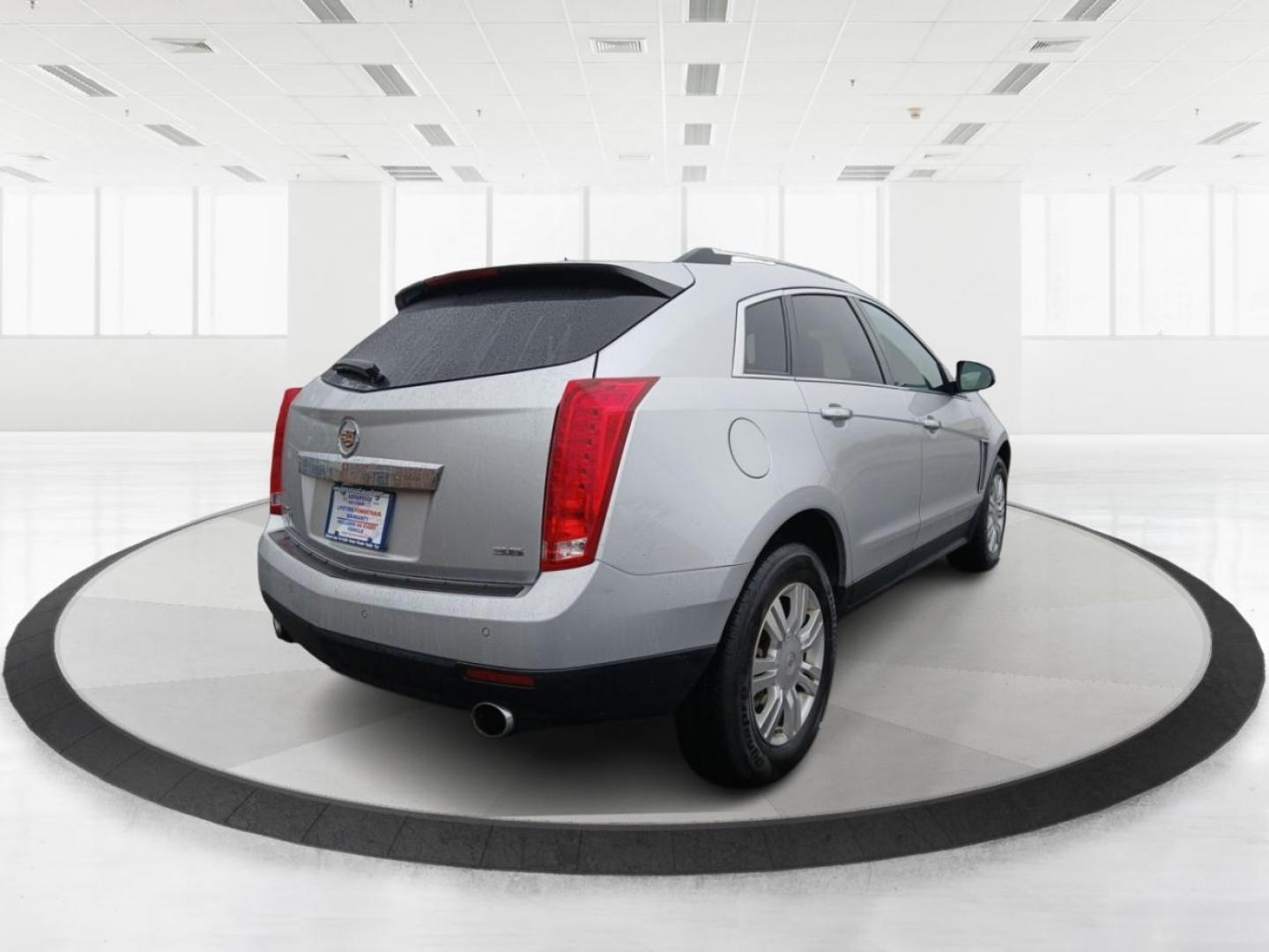 2016 Cadillac SRX Luxury Collection AWD (3GYFNEE34GS) with an 3.6L V6 DOHC 24V FFV engine, 6-Speed Automatic transmission, located at 1951 S Dayton Lakeview Rd., New Carlisle, OH, 45344, (937) 908-9800, 39.890999, -84.050255 - 2016 Cadillac SRX Luxury Collection AWD - Photo#2