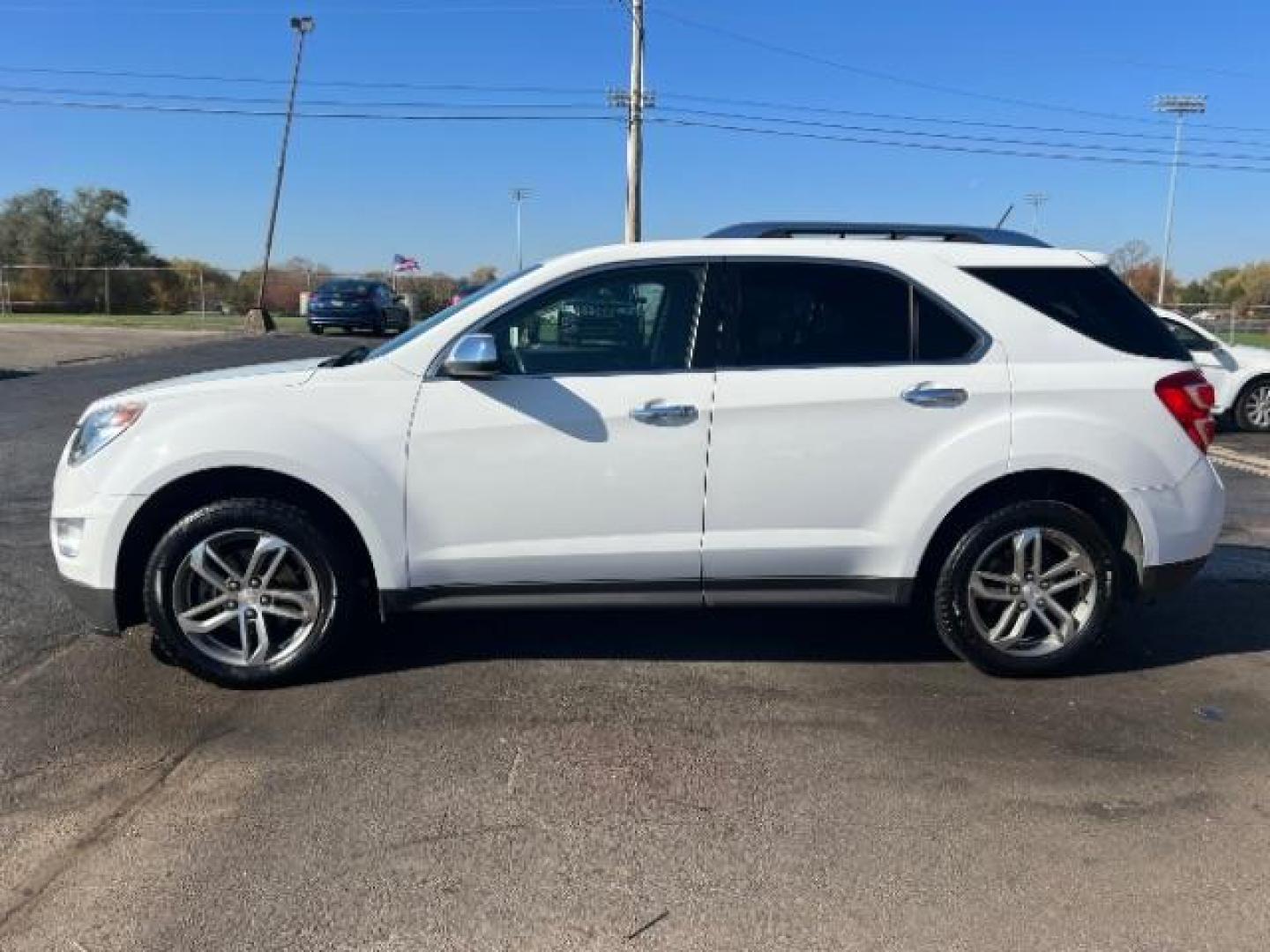 2016 Summit White Chevrolet Equinox LTZ 2WD (1GNALDEK4GZ) with an 2.4L L4 DOHC 16V FFV engine, 6-Speed Automatic transmission, located at 1951 S Dayton Lakeview Rd., New Carlisle, OH, 45344, (937) 908-9800, 39.890999, -84.050255 - Photo#3