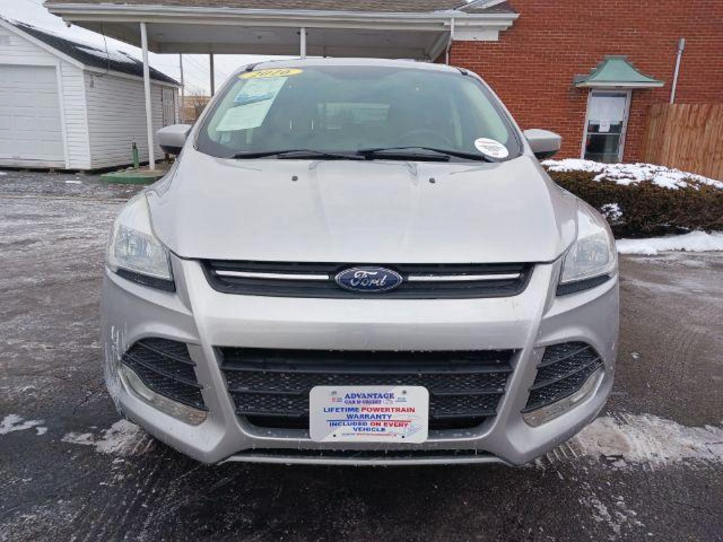 2016 Ingot Silver Metallic Ford Escape SE 4WD (1FMCU9G96GU) with an 2.0L L4 DOHC 16V engine, 6-Speed Automatic transmission, located at 880 E. National Road, Vandalia, OH, 45377, (937) 908-9800, 39.891918, -84.183594 - Photo#1