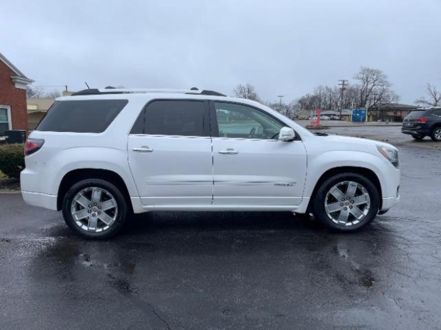 2016 White Frost Tricoat GMC Acadia Denali AWD (1GKKVTKDXGJ) with an 3.6L V6 DOHC 24V engine, 6-Speed Automatic transmission, located at 1951 S Dayton Lakeview Rd., New Carlisle, OH, 45344, (937) 908-9800, 39.890999, -84.050255 - Photo#3