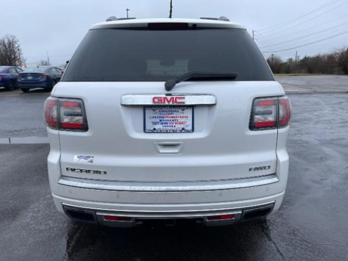 2016 White Frost Tricoat GMC Acadia Denali AWD (1GKKVTKDXGJ) with an 3.6L V6 DOHC 24V engine, 6-Speed Automatic transmission, located at 1951 S Dayton Lakeview Rd., New Carlisle, OH, 45344, (937) 908-9800, 39.890999, -84.050255 - Photo#4