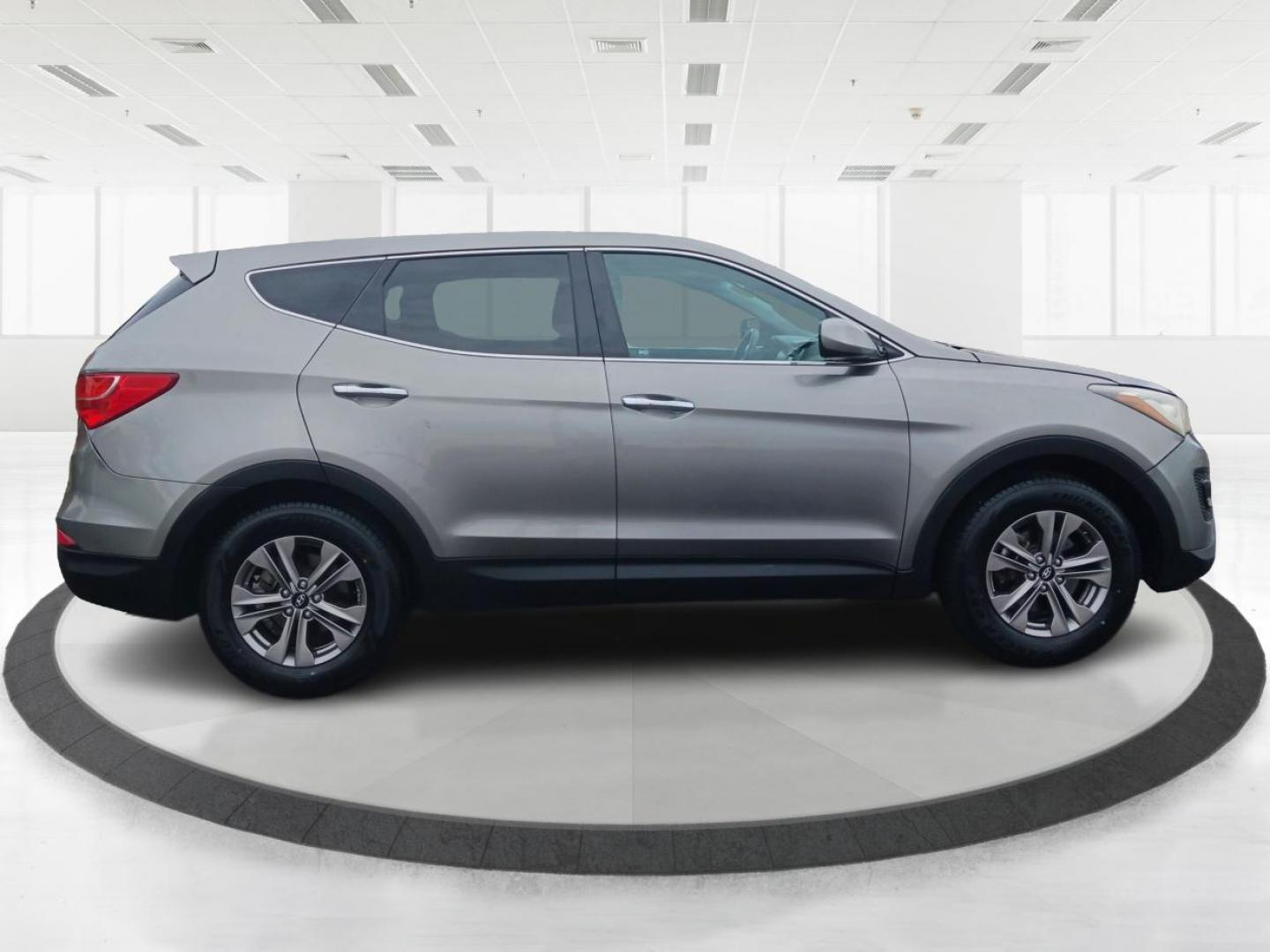 2016 Hyundai Santa Fe Sport 2.4 FWD (5XYZT3LB2GG) with an 2.4L L4 DOHC 16V engine, 6-Speed Automatic transmission, located at 1184 Kauffman Ave, Fairborn, OH, 45324, (937) 908-9800, 39.807072, -84.030914 - 2016 Hyundai Santa Fe Sport 2.4 FWD - Photo#1