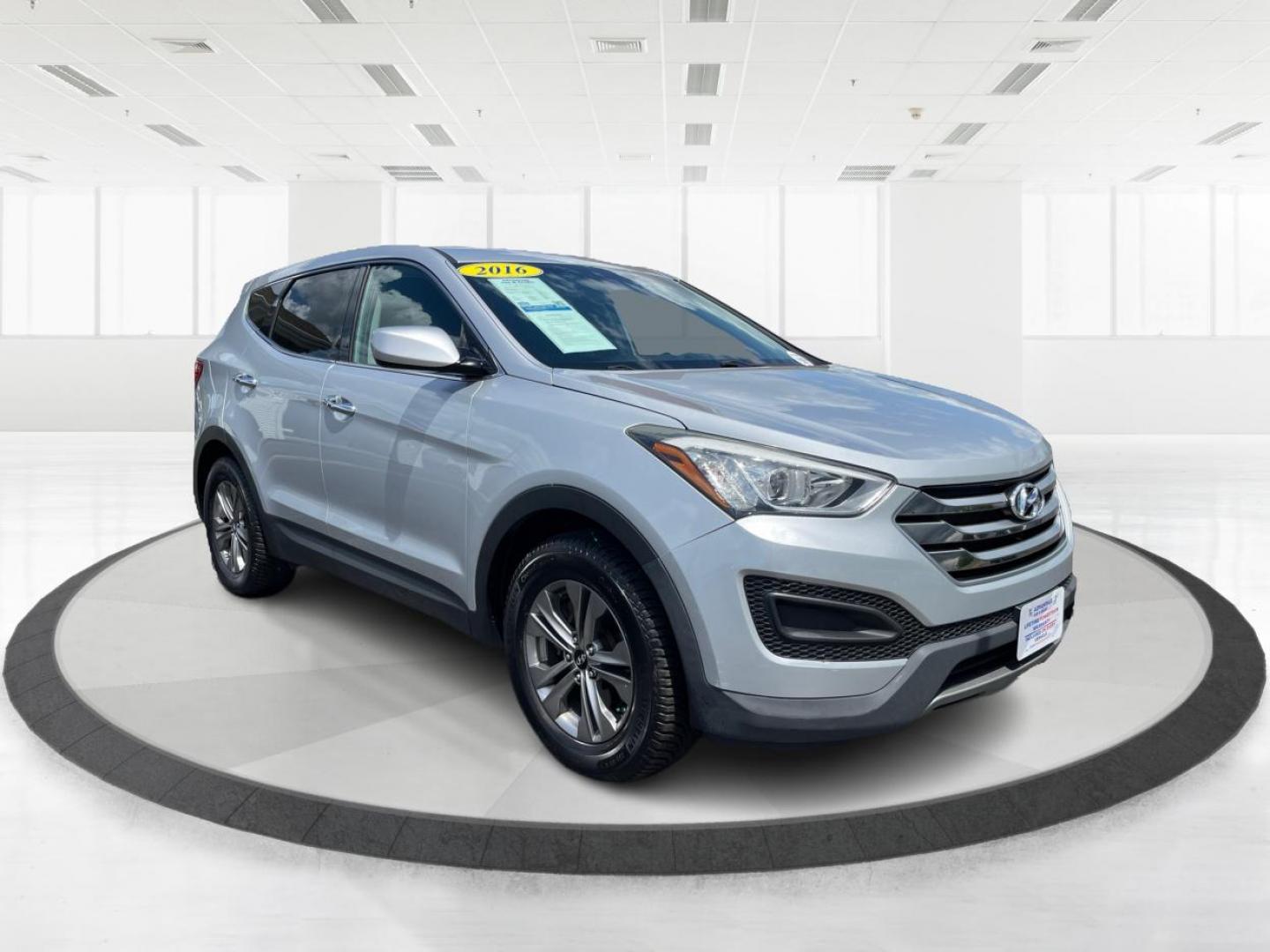 2016 Sparkling Silver Hyundai Santa Fe Sport 2.4 AWD (5XYZTDLB8GG) with an 2.4L L4 DOHC 16V engine, 6-Speed Automatic transmission, located at 1184 Kauffman Ave, Fairborn, OH, 45324, (937) 908-9800, 39.807072, -84.030914 - Photo#0