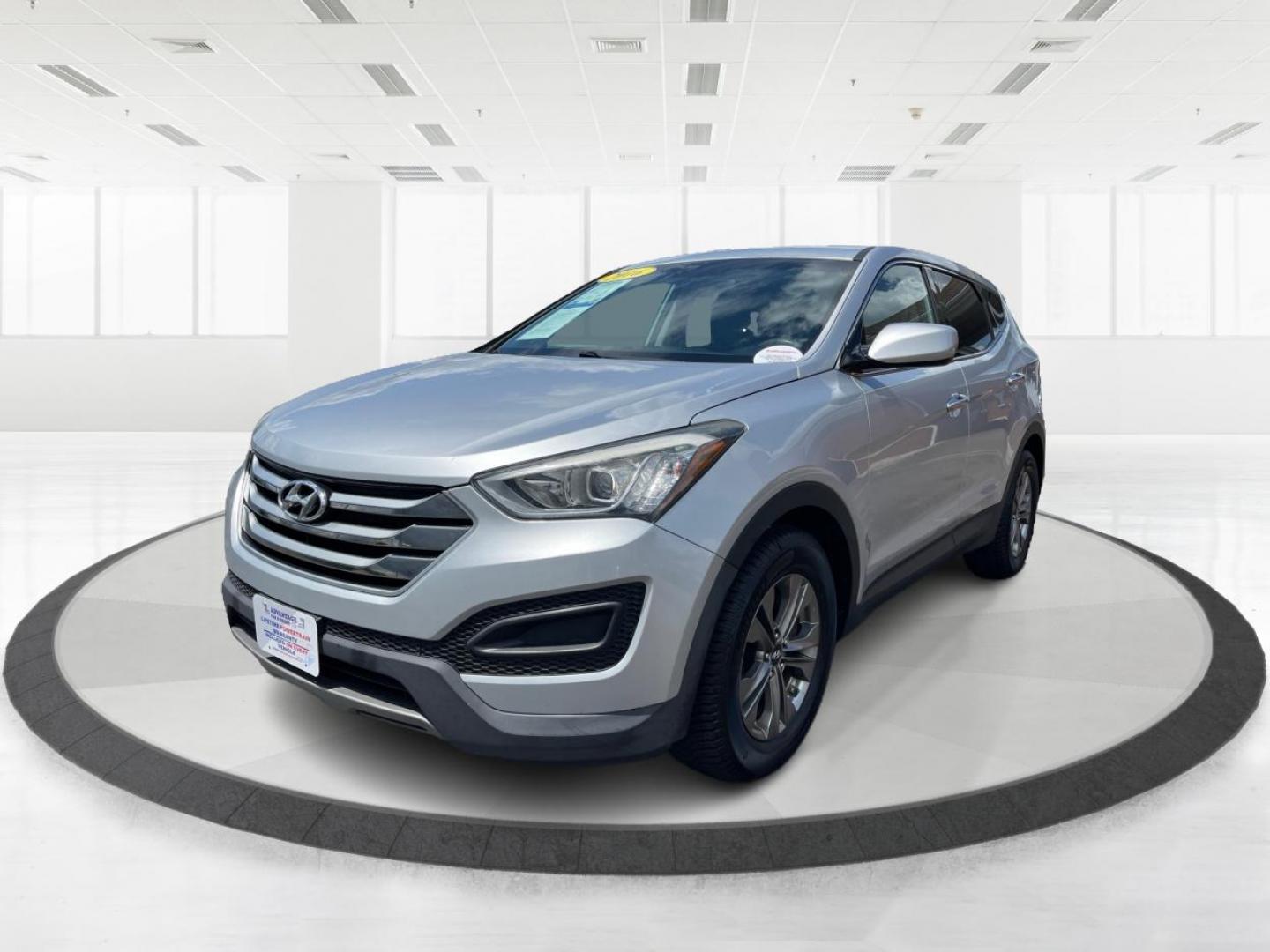 2016 Sparkling Silver Hyundai Santa Fe Sport 2.4 AWD (5XYZTDLB8GG) with an 2.4L L4 DOHC 16V engine, 6-Speed Automatic transmission, located at 1184 Kauffman Ave, Fairborn, OH, 45324, (937) 908-9800, 39.807072, -84.030914 - Photo#7