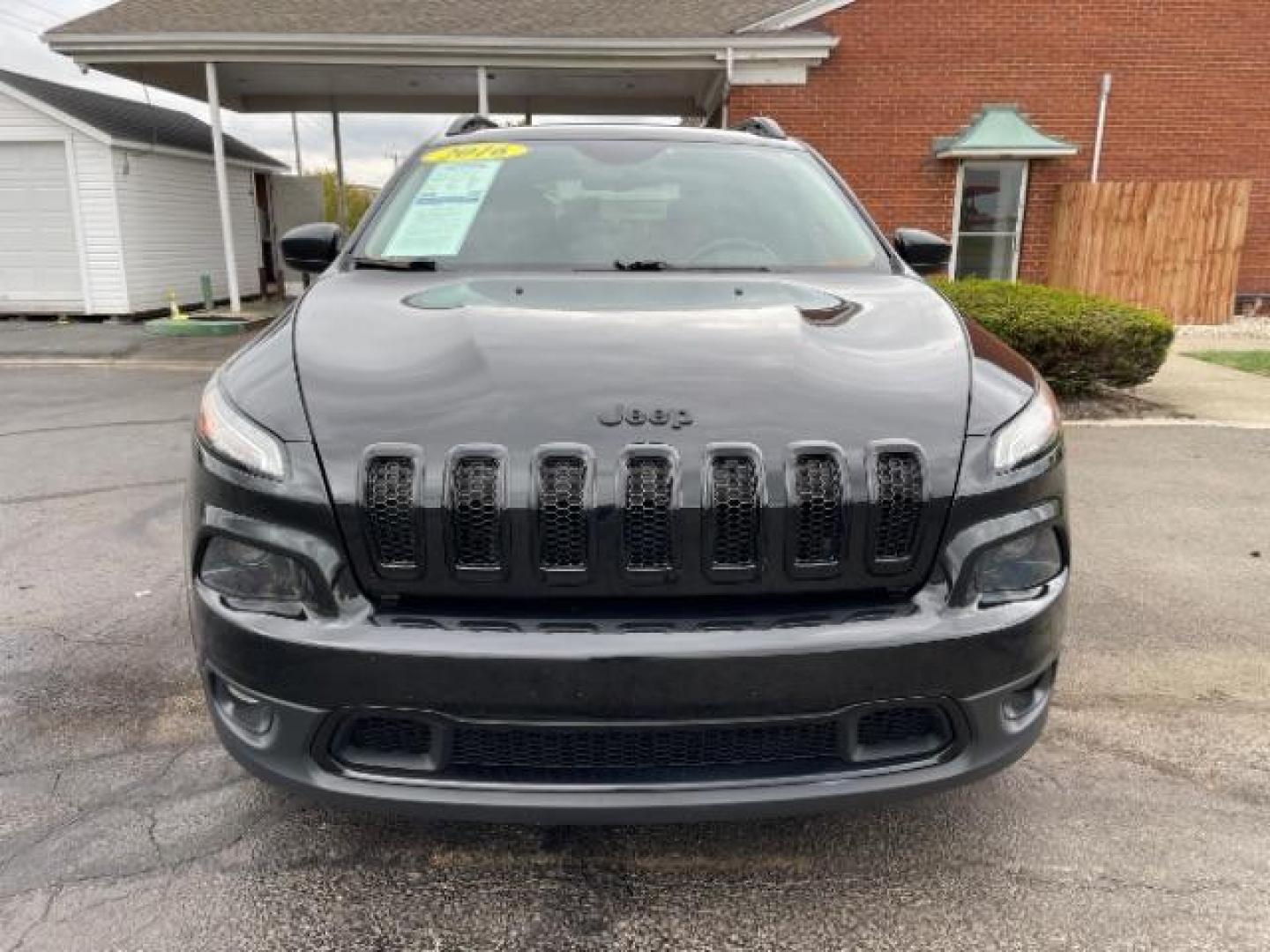 2016 Brilliant Black Crystal Pearl Coat Jeep Cherokee Latitude 4WD (1C4PJMCS7GW) with an 3.2L V6 DOHC 24V engine, 9-Speed Automatic transmission, located at 401 Woodman Dr, Riverside, OH, 45431, (937) 908-9800, 39.760899, -84.123421 - Photo#4